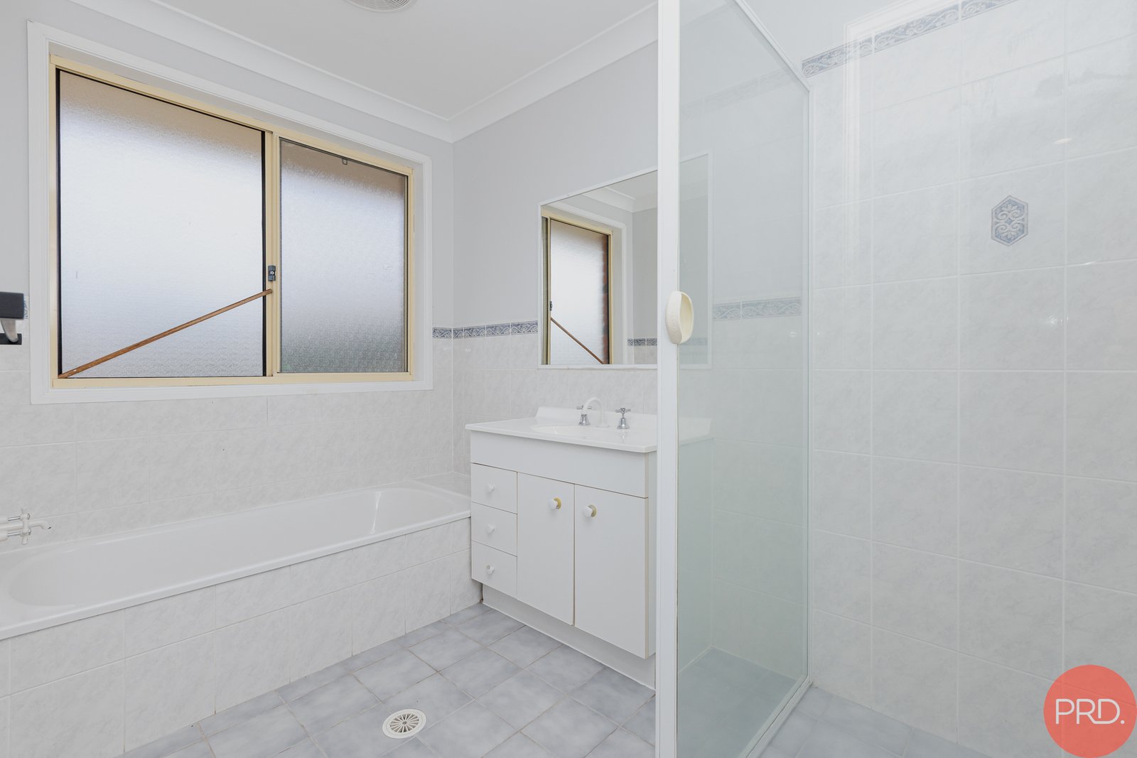 1 Pyalla Avenue ABERGLASSLYN 11