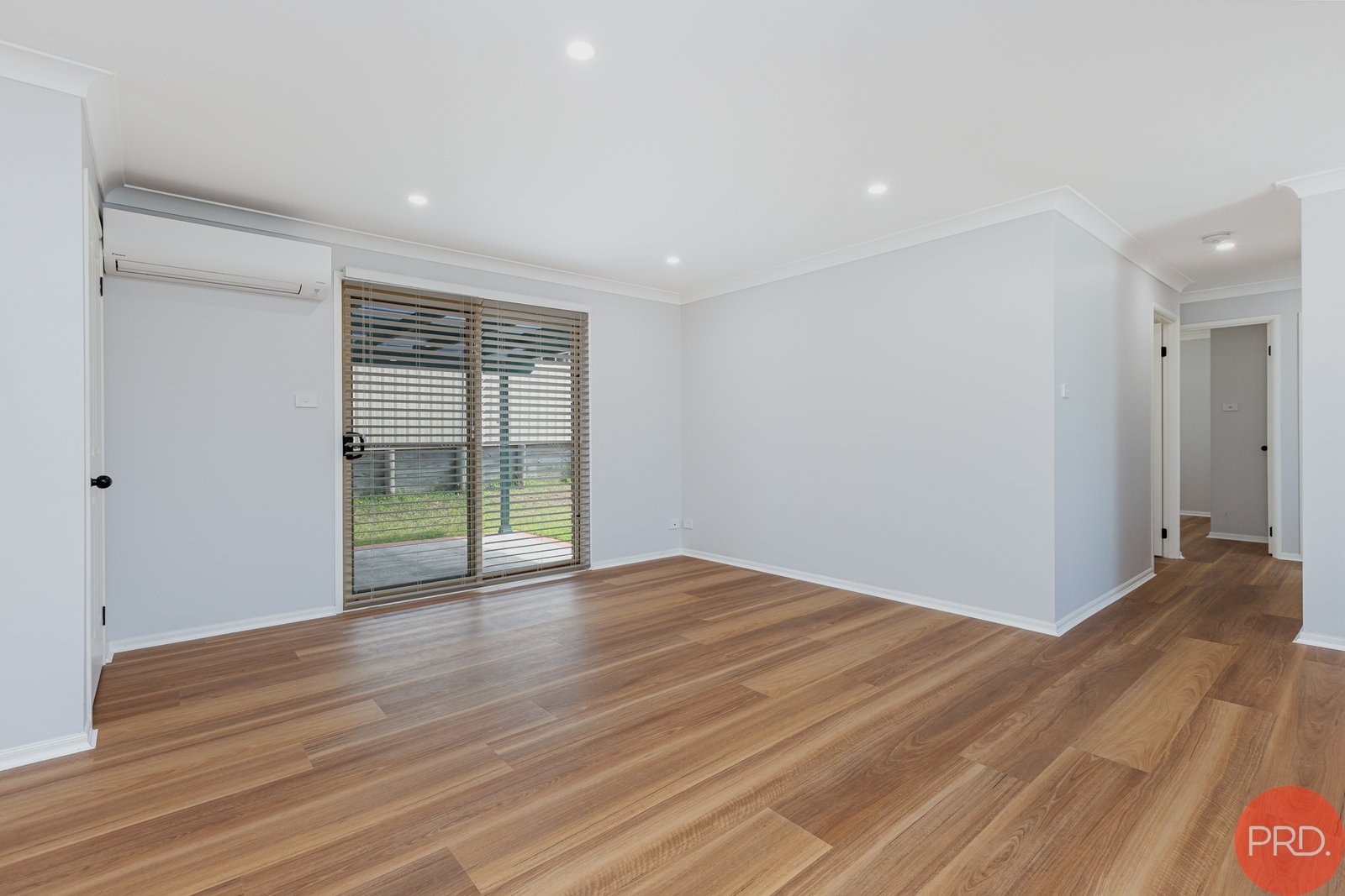 1 Pyalla Avenue ABERGLASSLYN 8