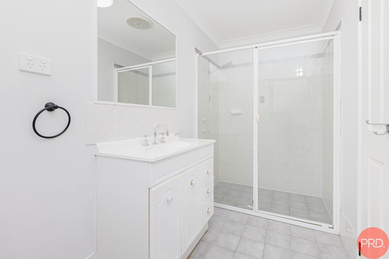 1 Pyalla Avenue ABERGLASSLYN 14