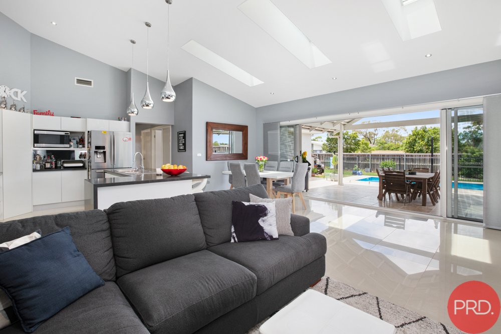 1 Radiant Avenue LARGS 19