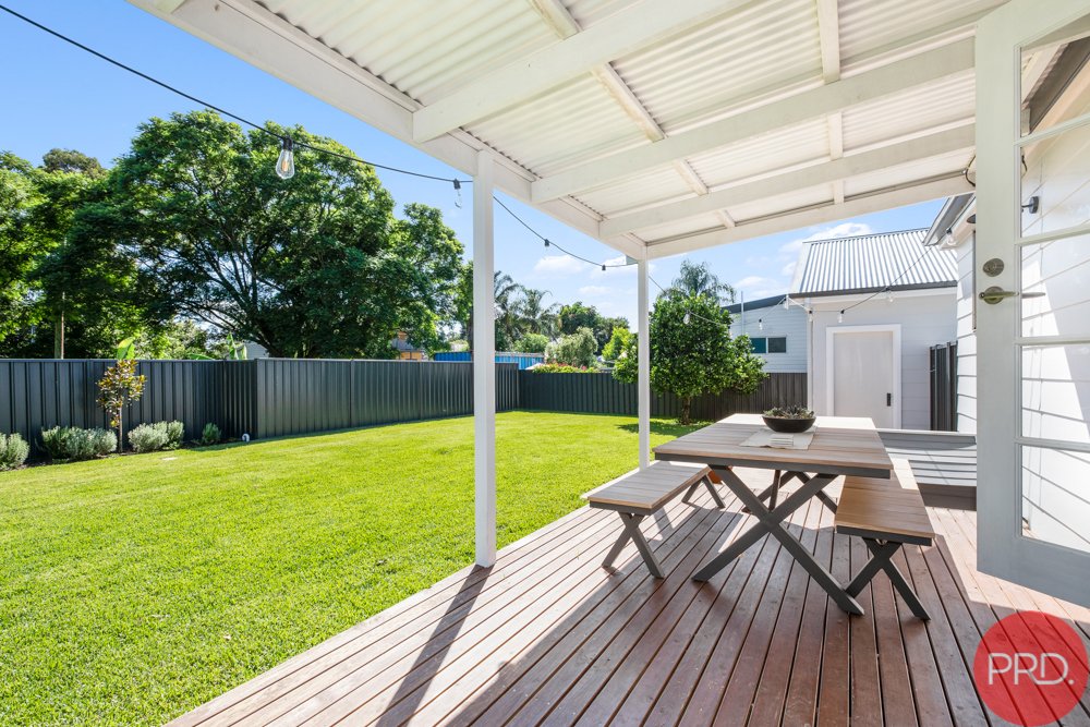 1 Raglan Street HORSESHOE BEND 15