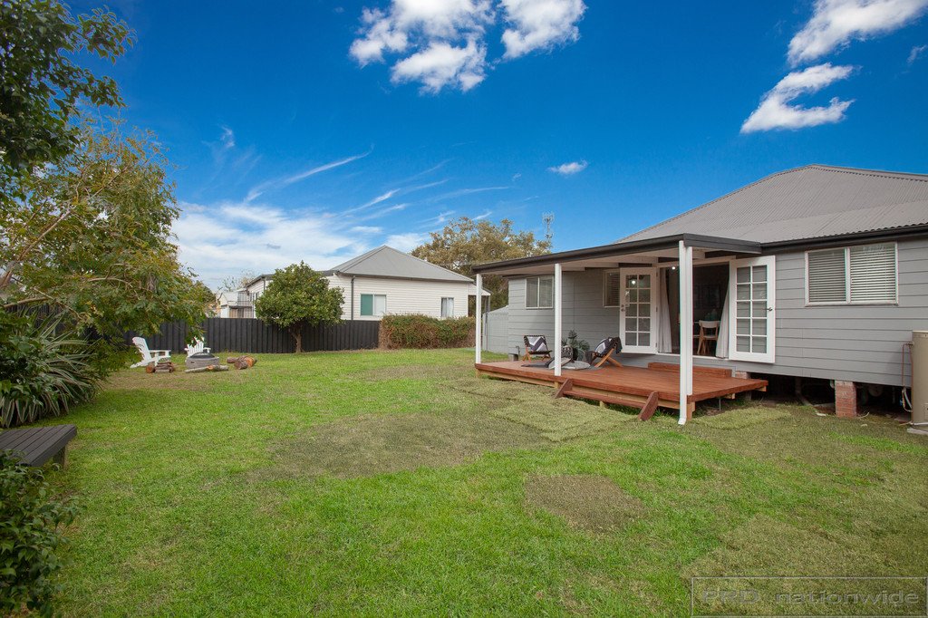 1 Raglan Street HORSESHOE BEND 17