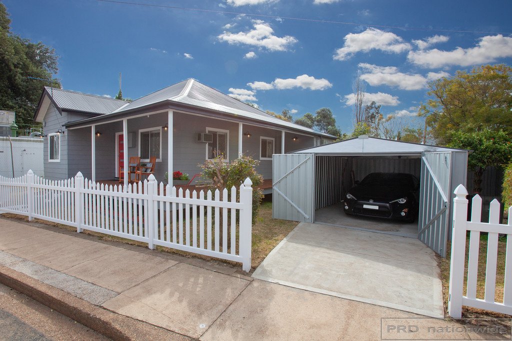 1 Raglan Street HORSESHOE BEND 18
