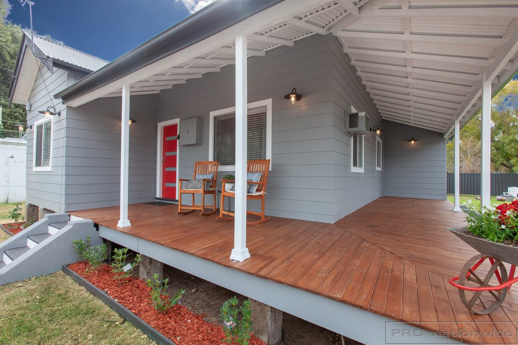 1 Raglan Street HORSESHOE BEND 21