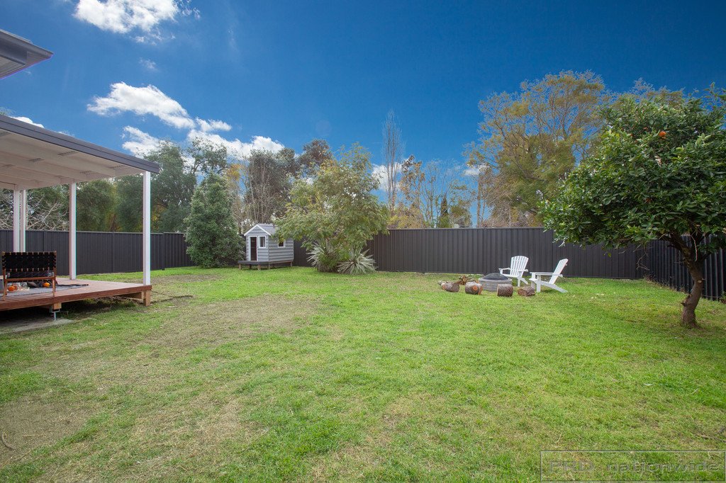 1 Raglan Street HORSESHOE BEND 25