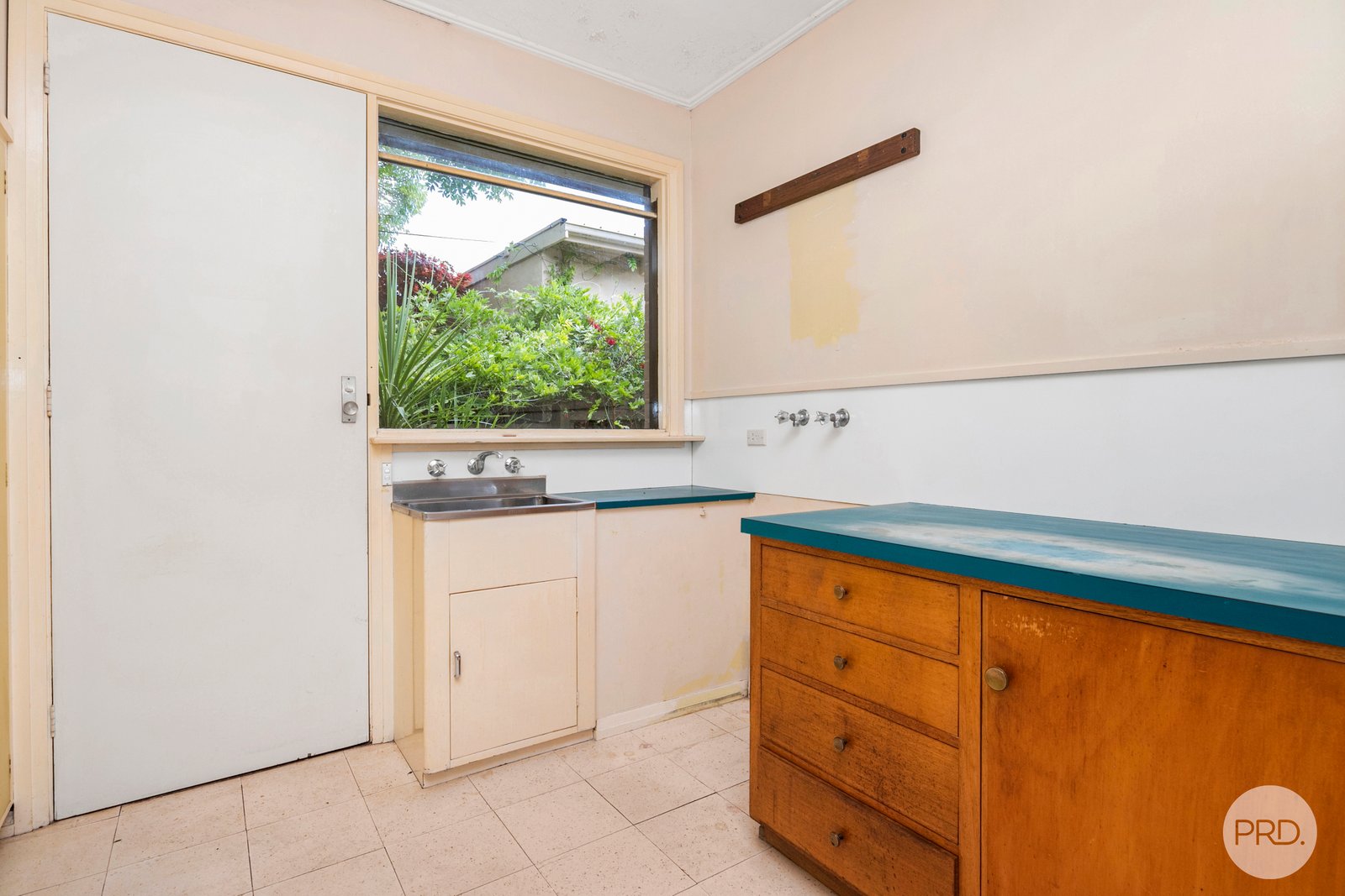 1 Rathkeale Avenue MOUNT HELEN 13