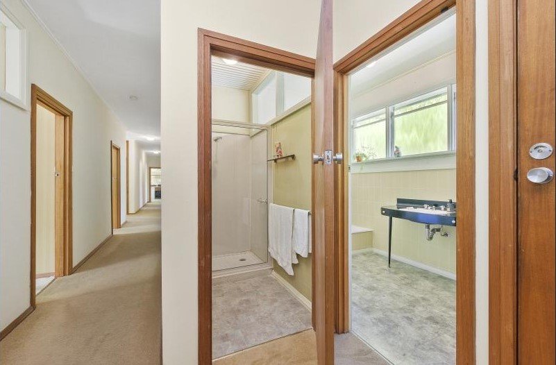 1 Rathkeale Avenue MOUNT HELEN 10