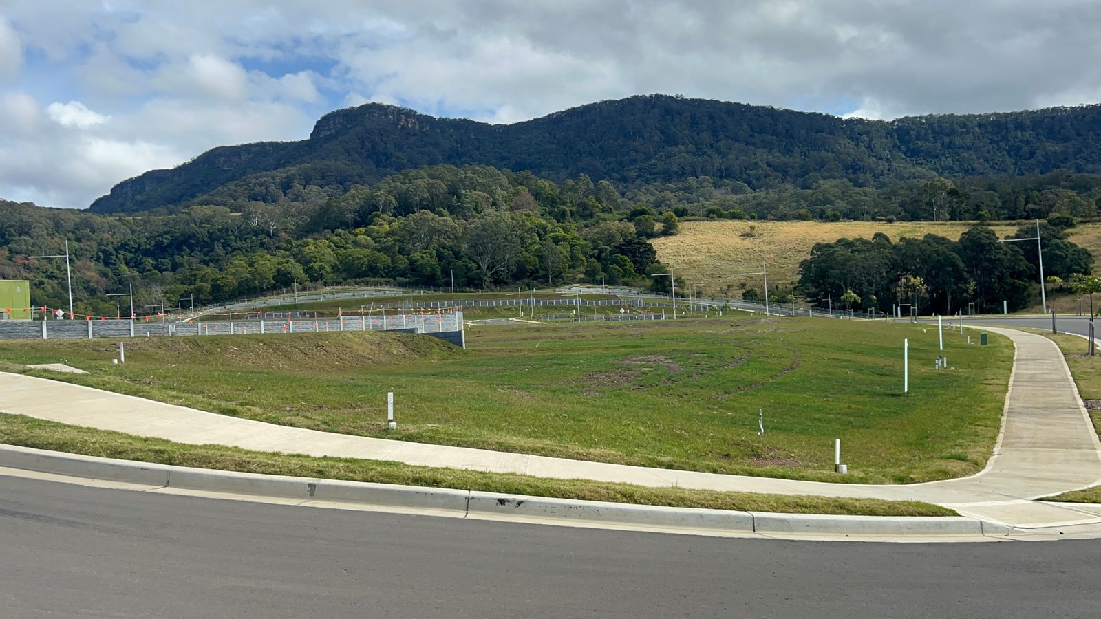 1 Red Grass Street HUNTLEY 2