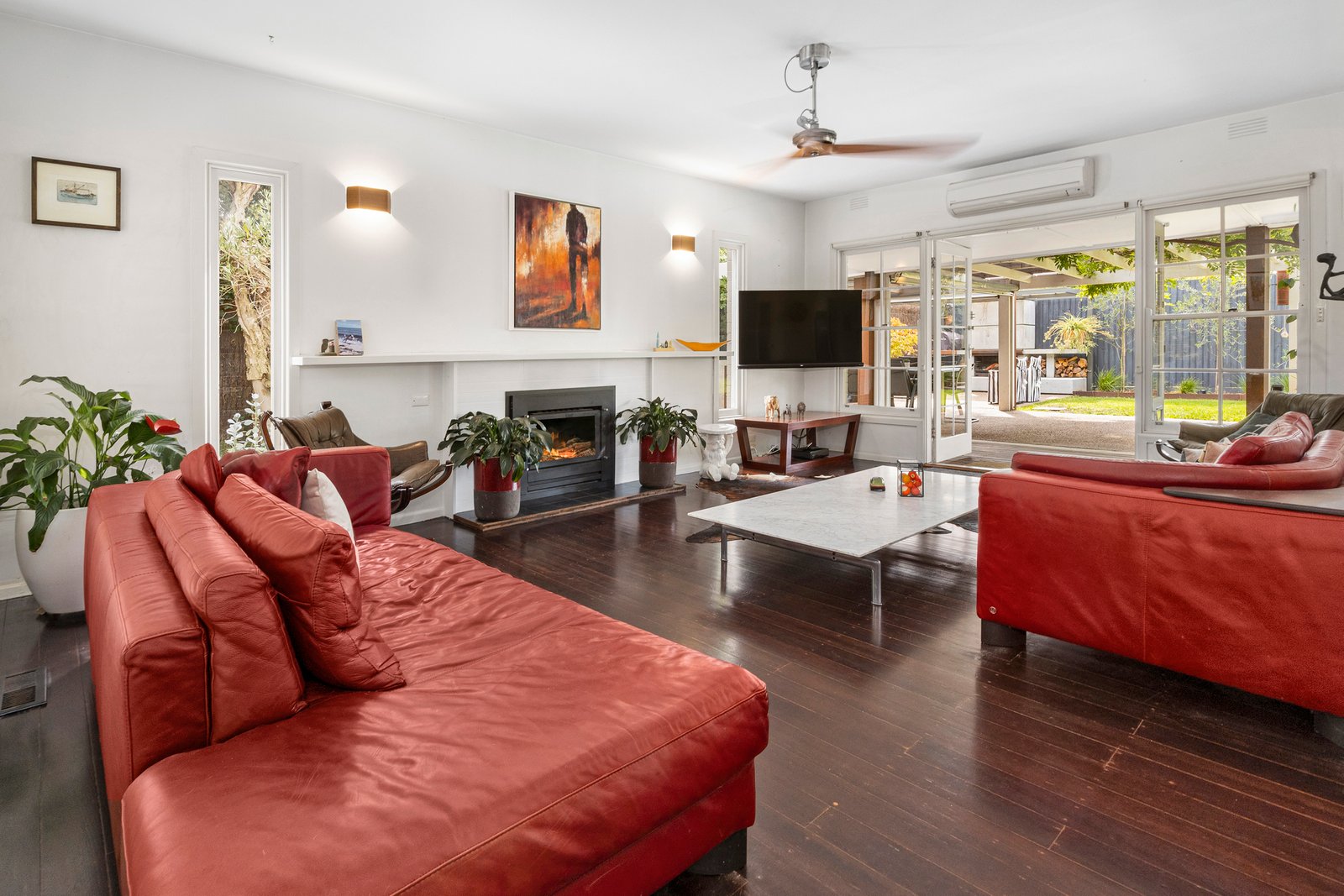 Gallery: 1 Redbourne Avenue