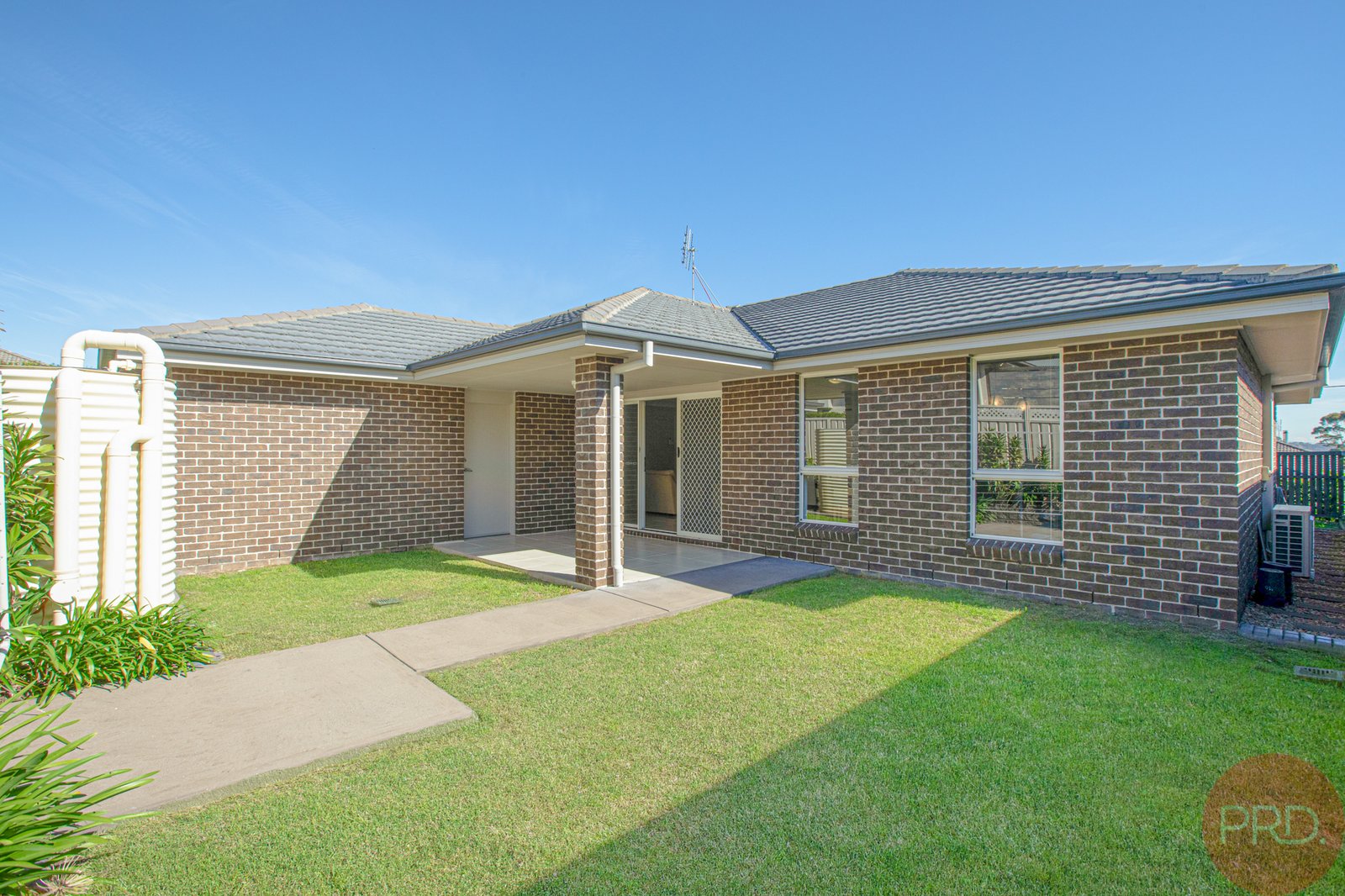 1 Redgrove Circuit BRANXTON 17