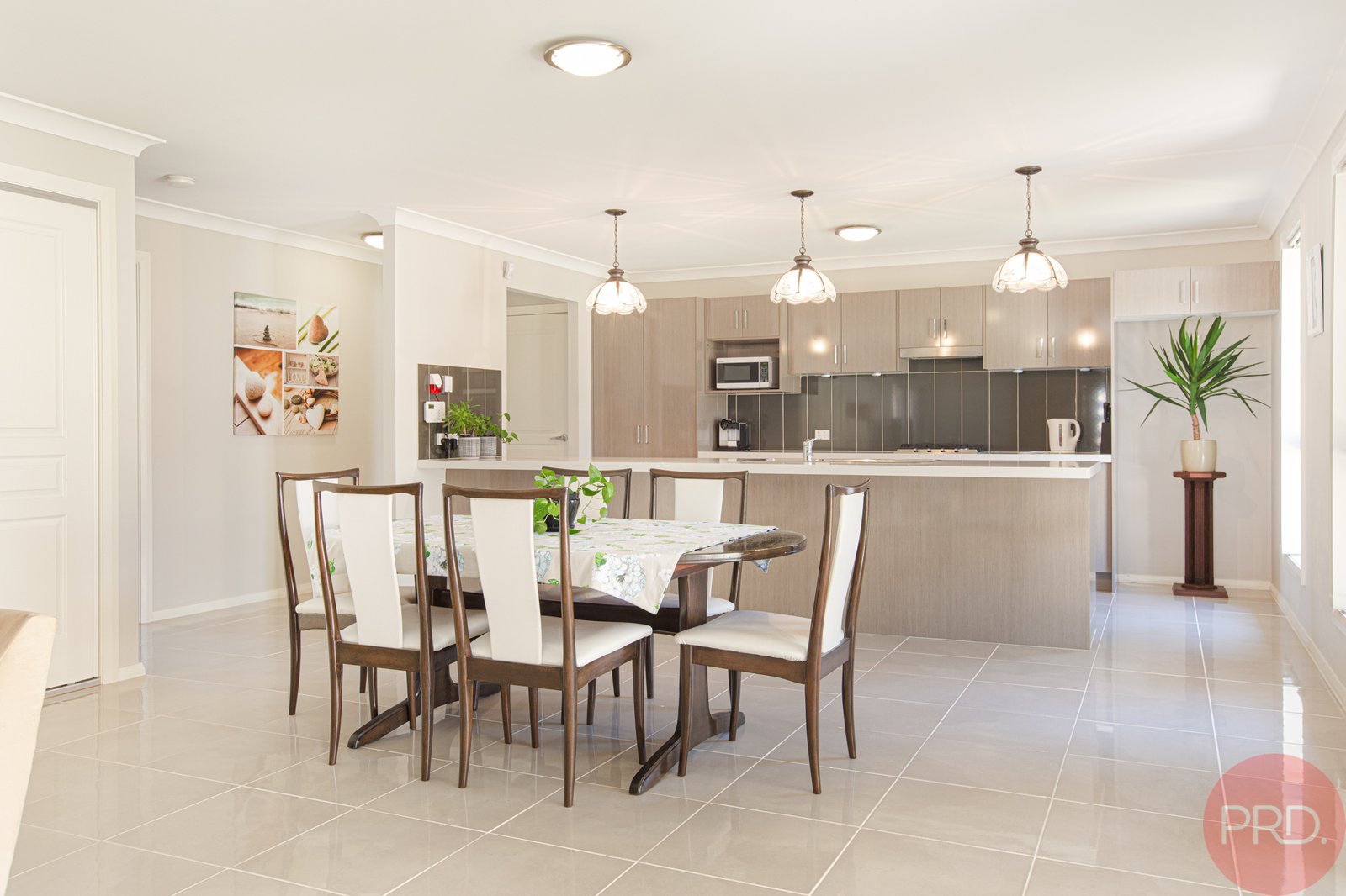 1 Redgrove Circuit BRANXTON 18