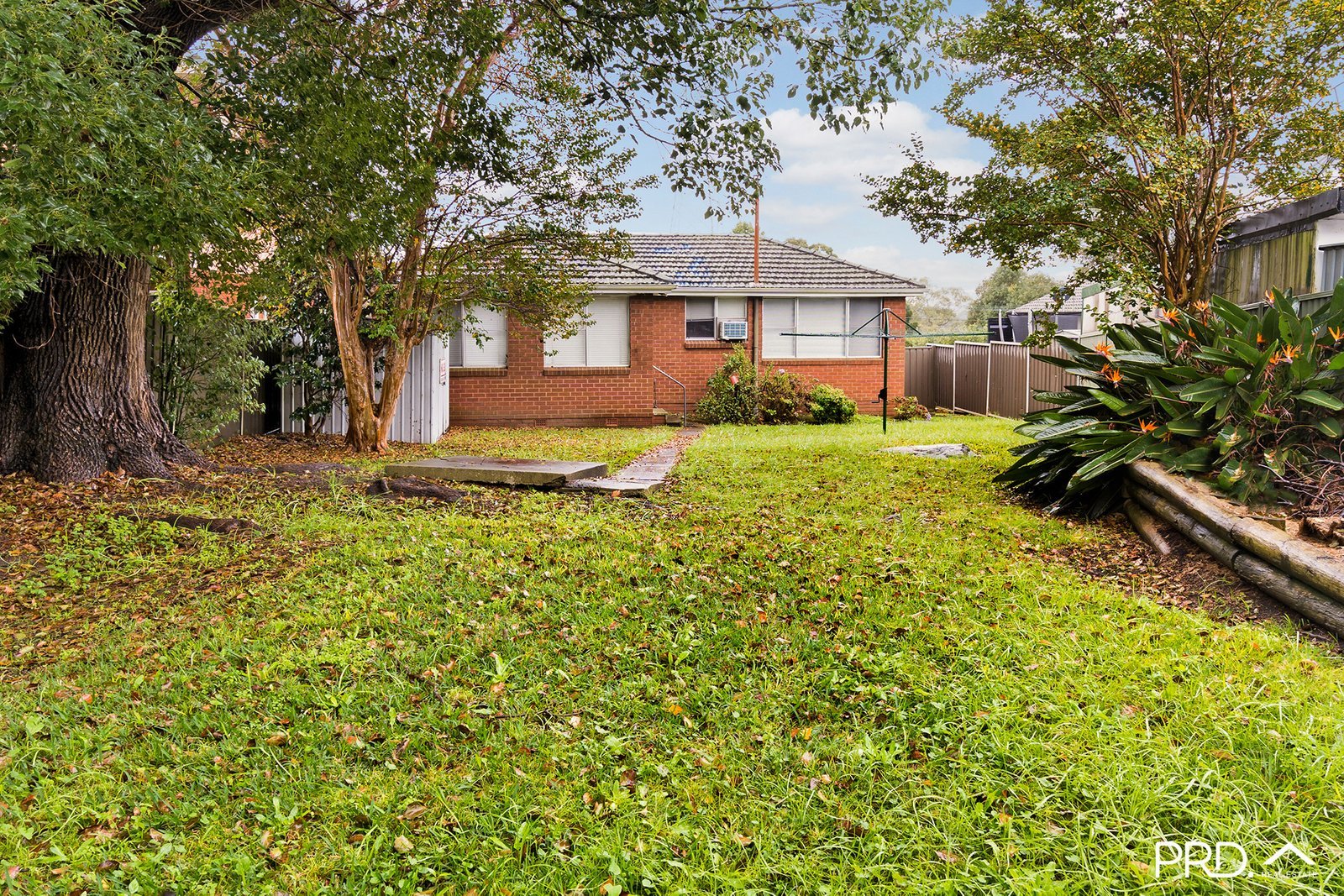 1 Redgum Drive LUGARNO 6