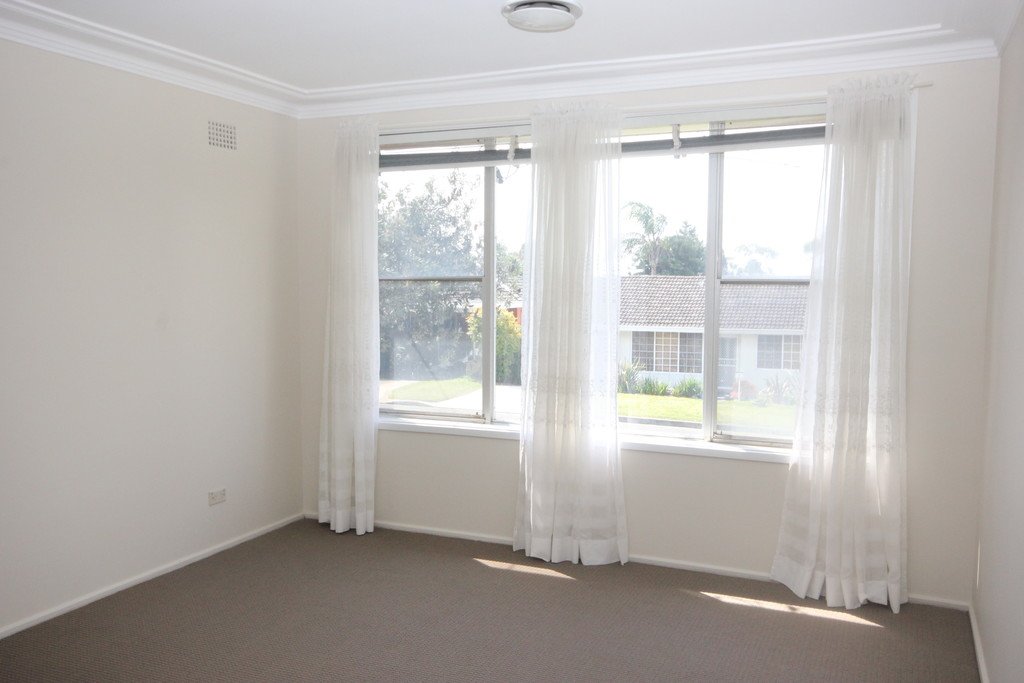 1 Redgum Drive LUGARNO 4