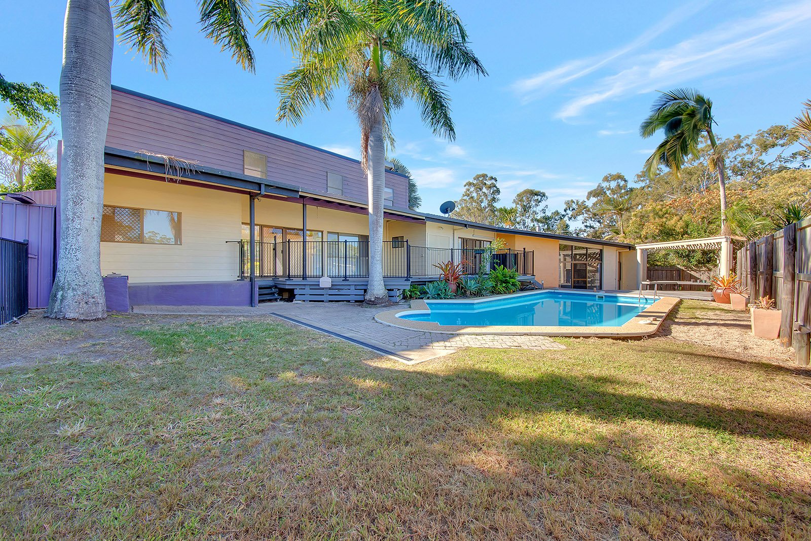 1 Richard Street BOYNE ISLAND 19