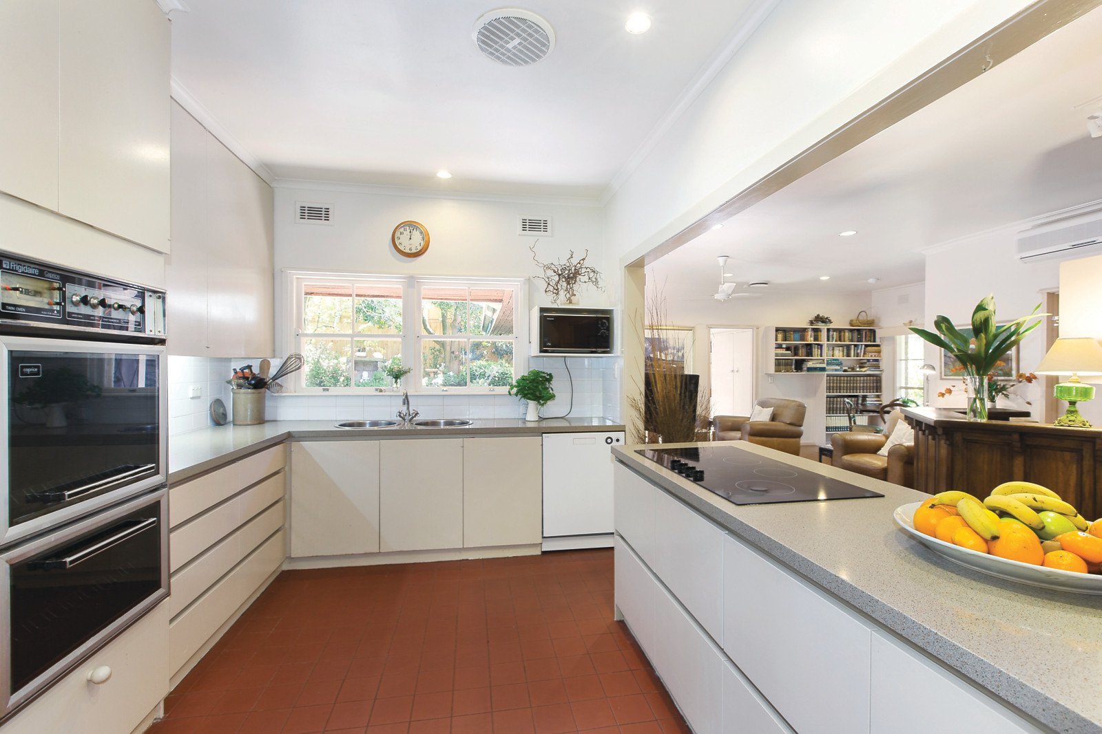 1 Richards Avenue, Glen Iris, VIC