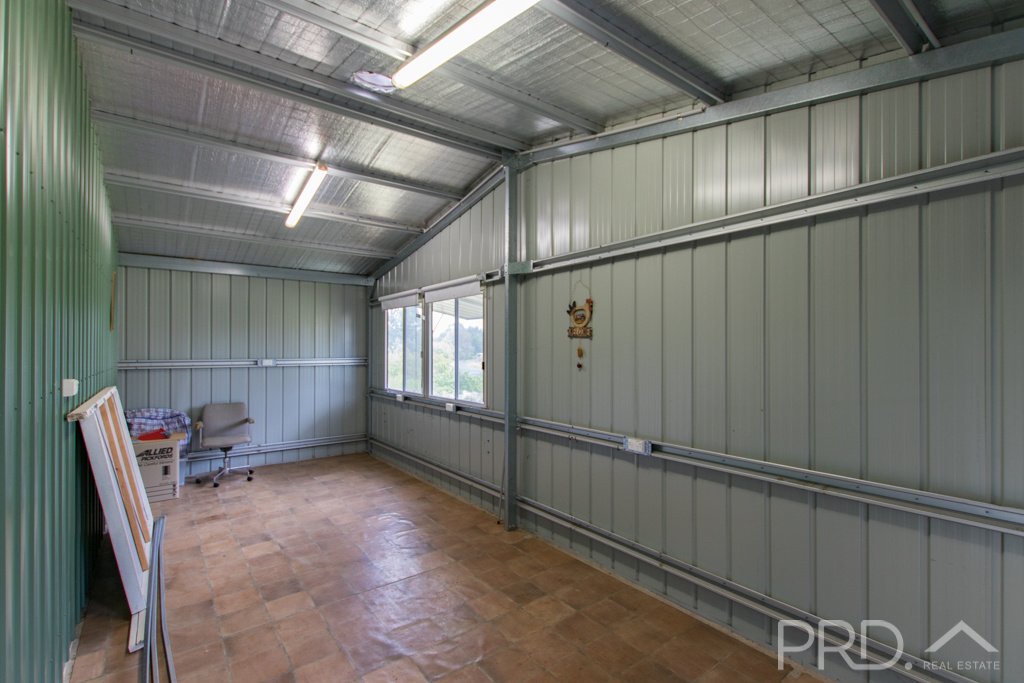 1 Rimmers Lane ADELONG 21