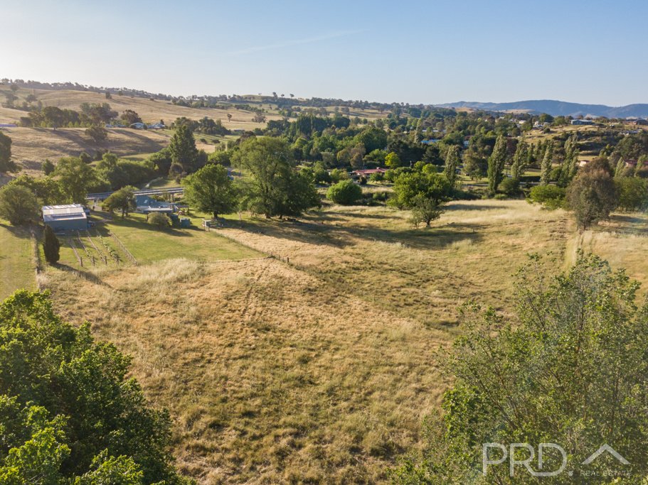 1 Rimmers Lane ADELONG 27