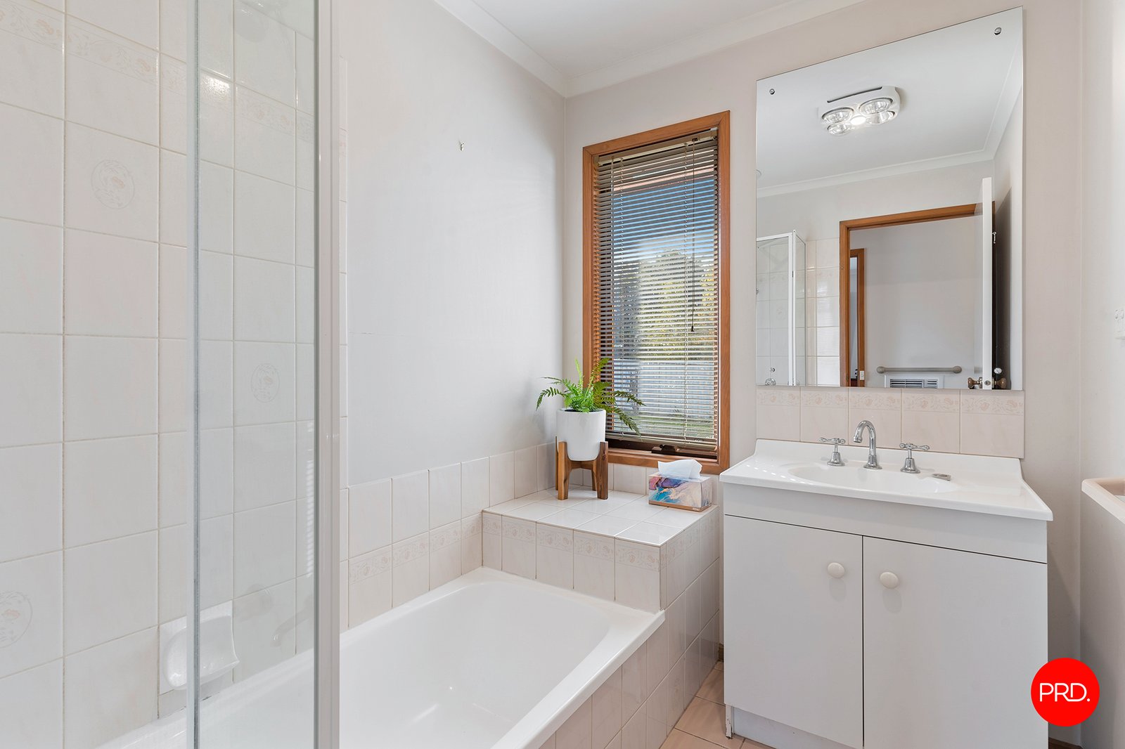 1 Rio Court KANGAROO FLAT 15