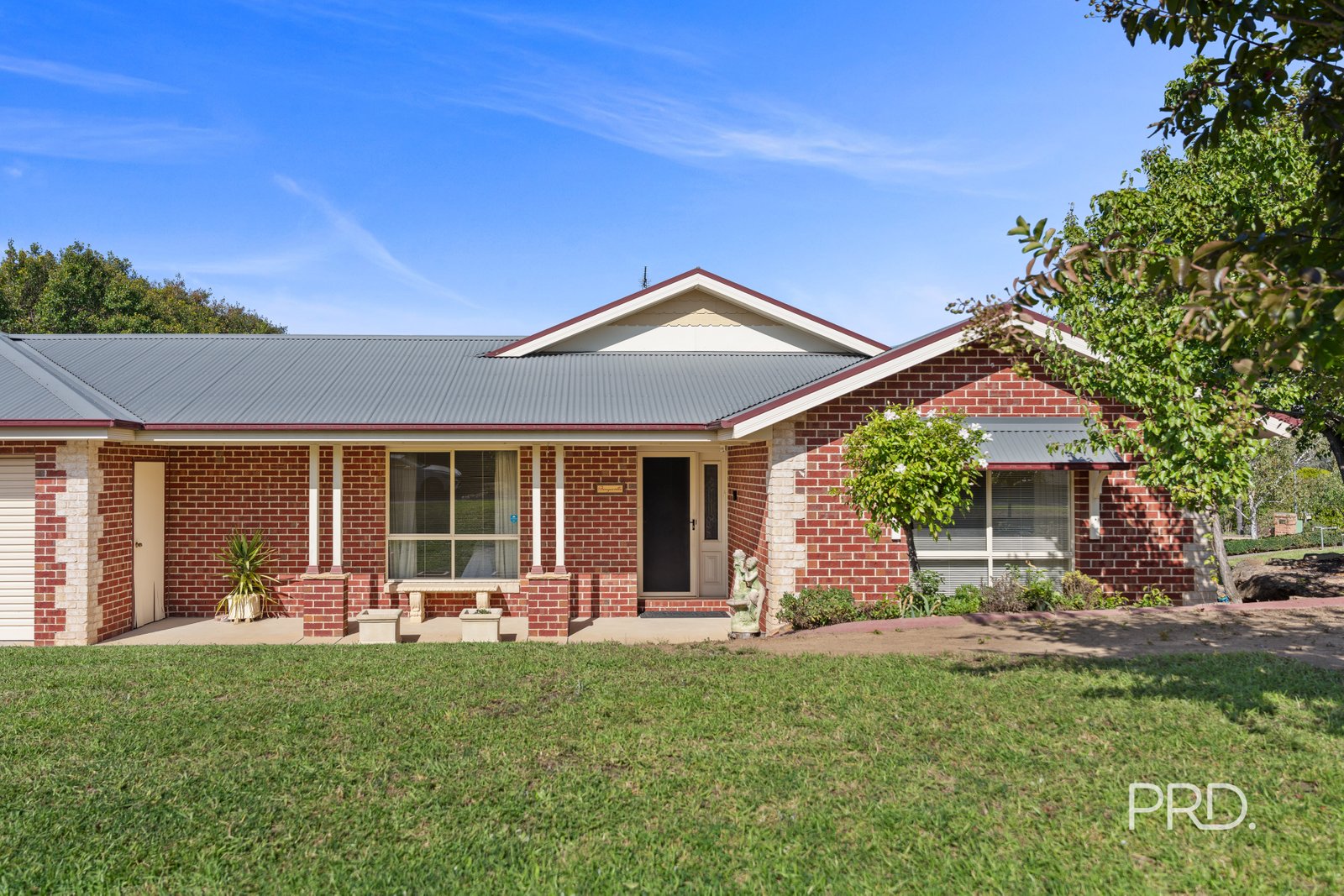 1 Roberts Way KOORINGAL 1