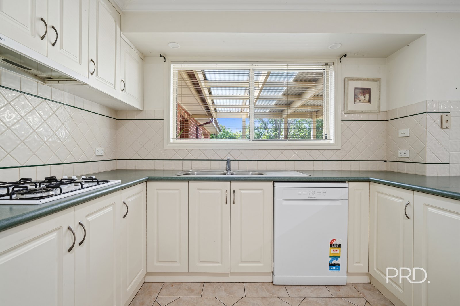1 Roberts Way KOORINGAL 4