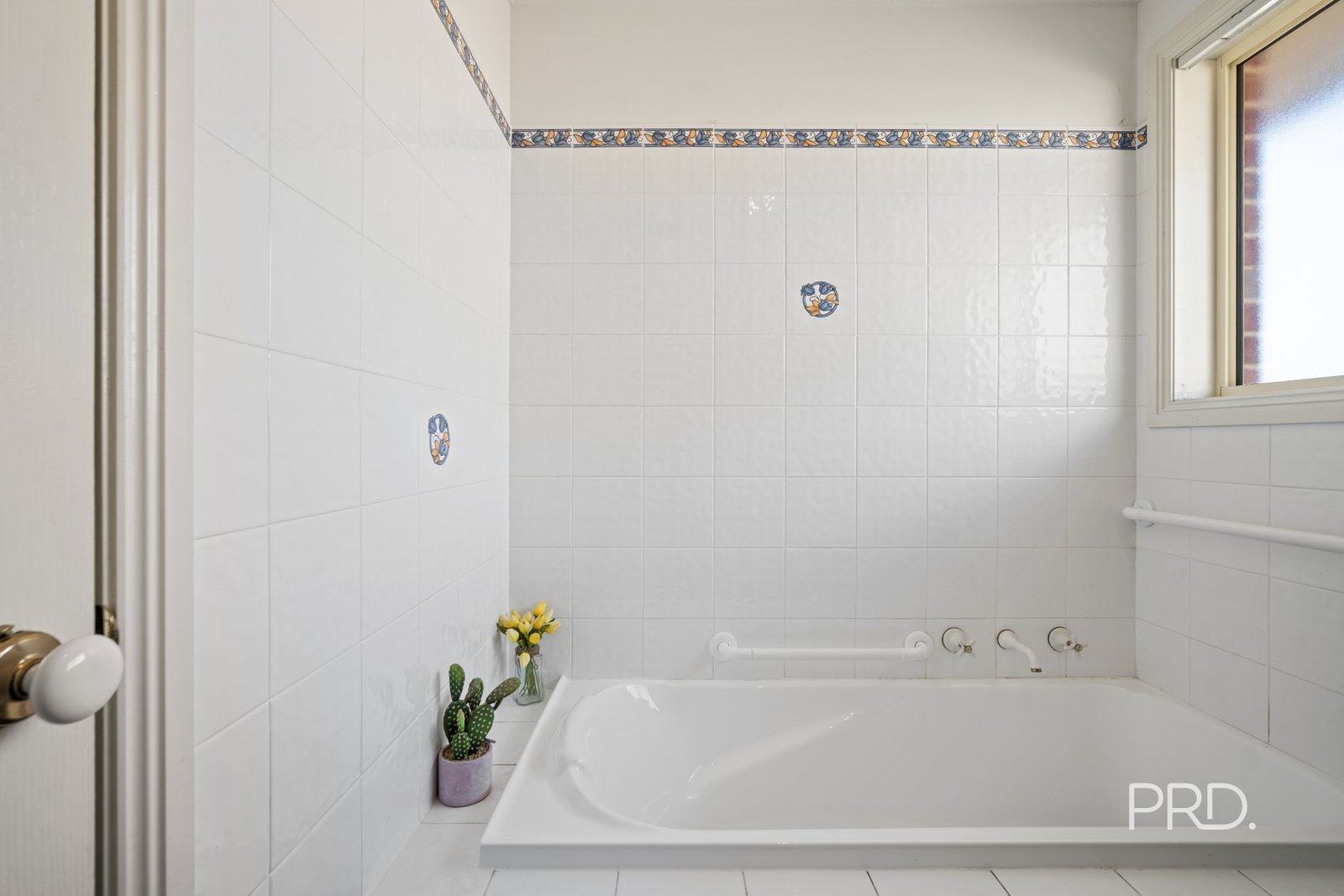 1 Roberts Way KOORINGAL 16
