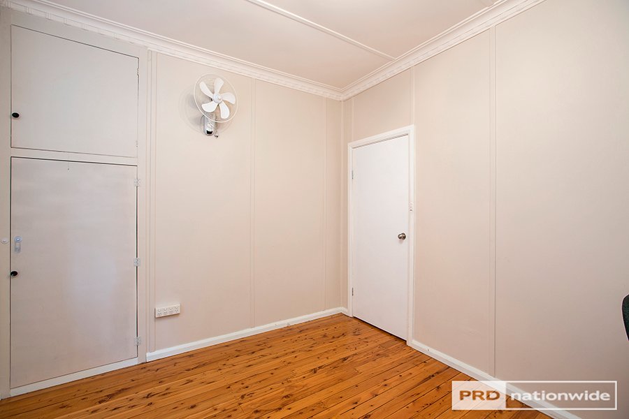 1 Robina Street TAMWORTH 7