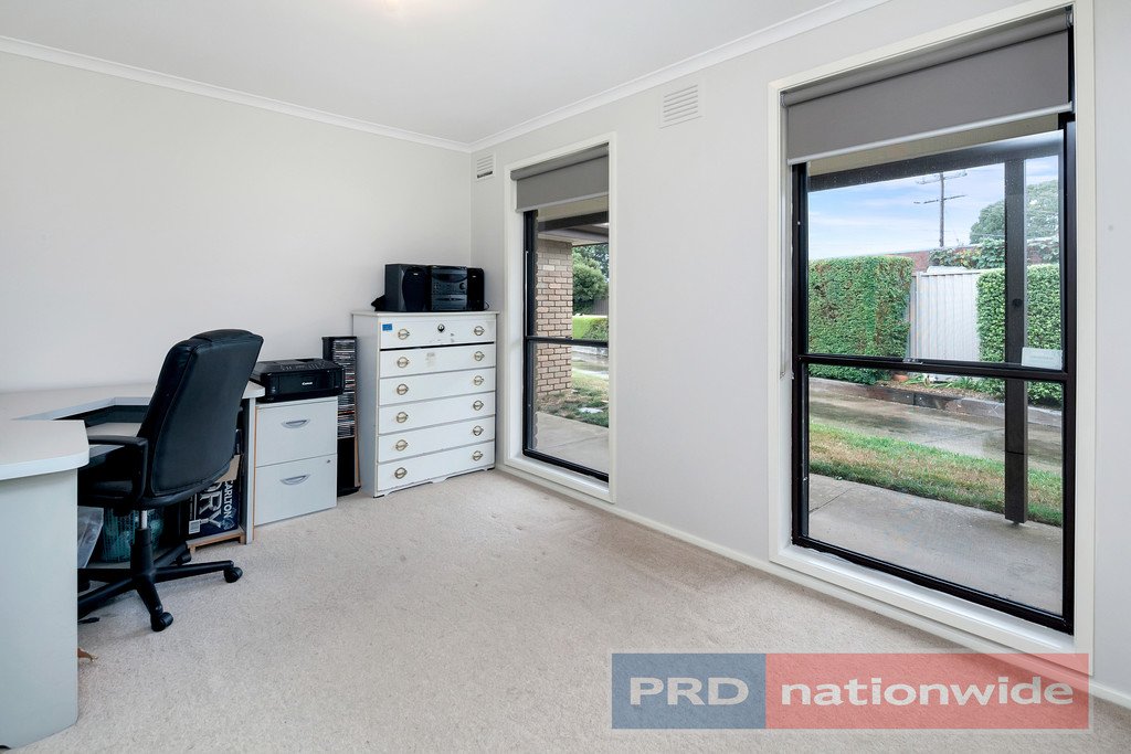 1 Rowan Parade WENDOUREE 5