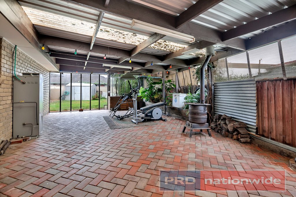 1 Rowan Parade WENDOUREE 7