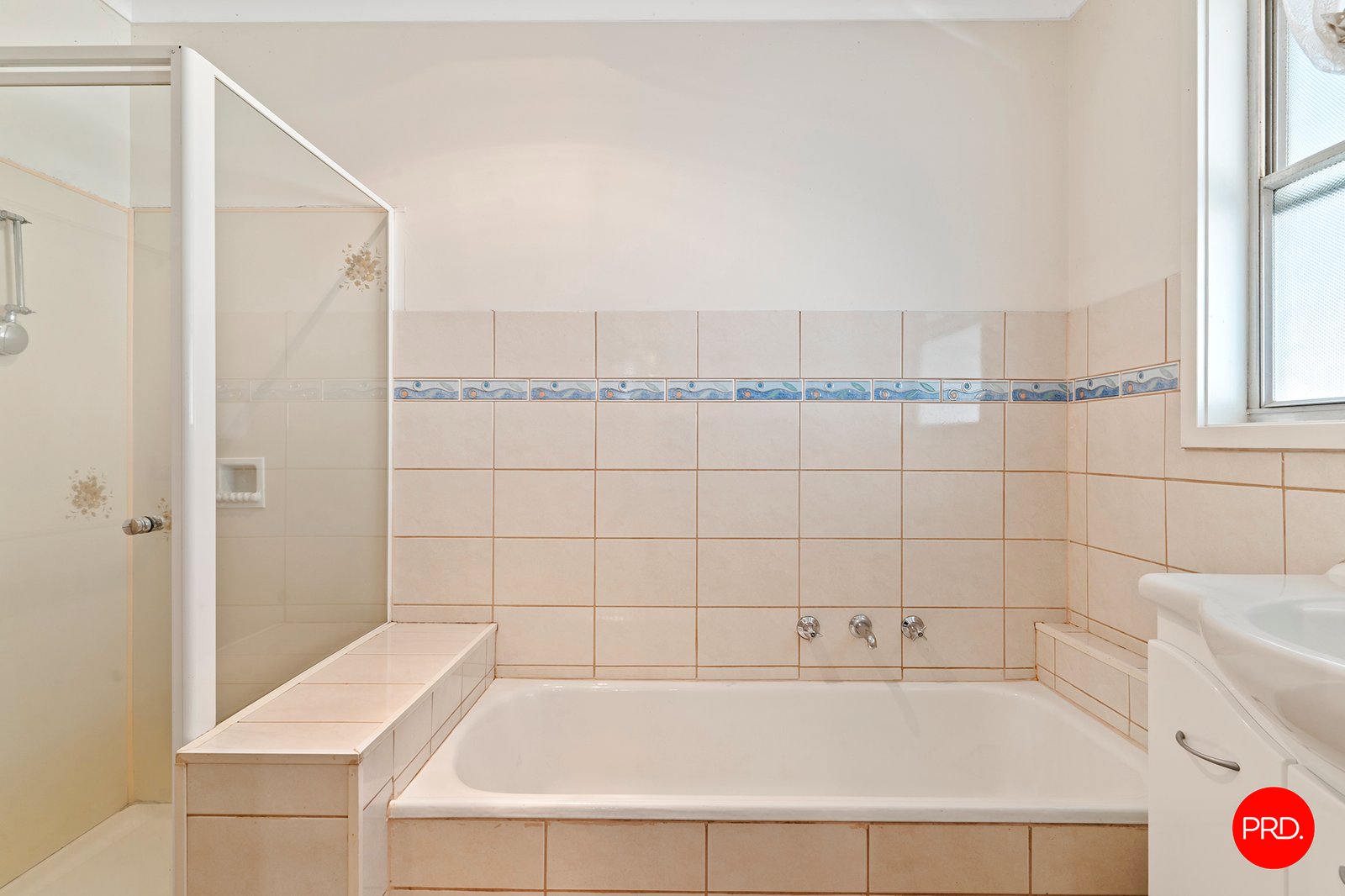 1 Roy Court CALIFORNIA GULLY 12