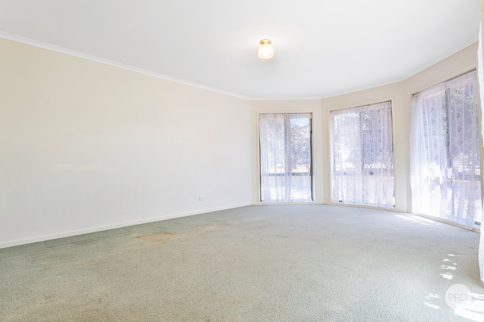 1 Roycroft Court KANGAROO FLAT 2