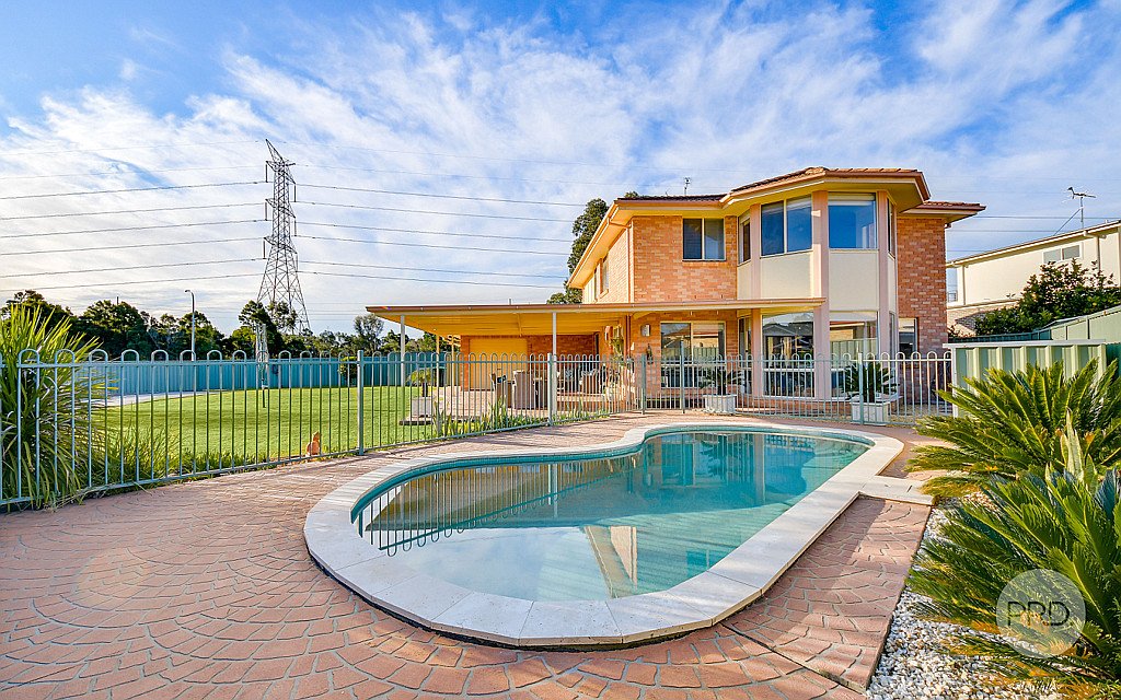 1 Saddler Way GLENMORE PARK 2