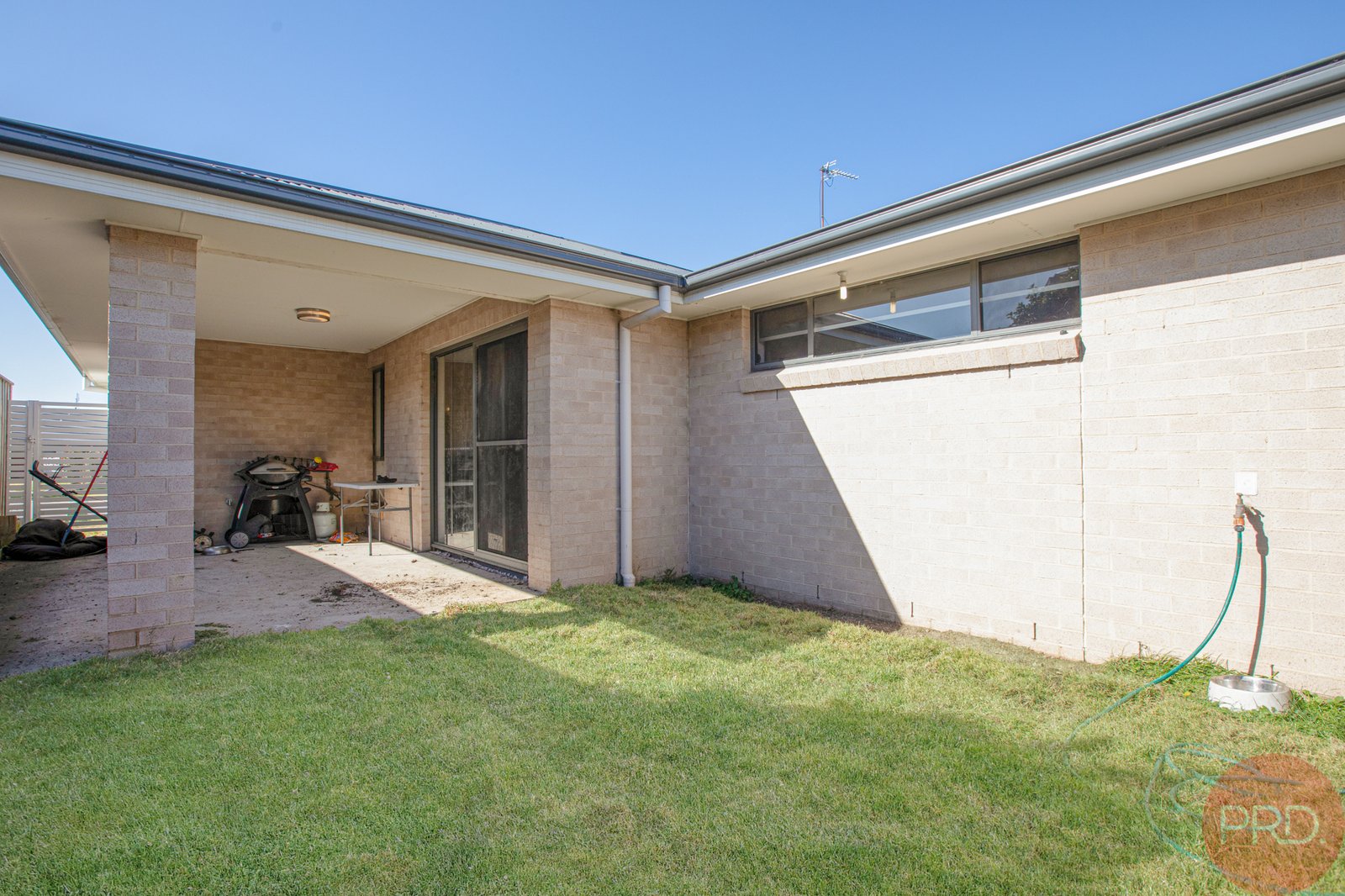 1 Sandpiper Circuit ABERGLASSLYN 14