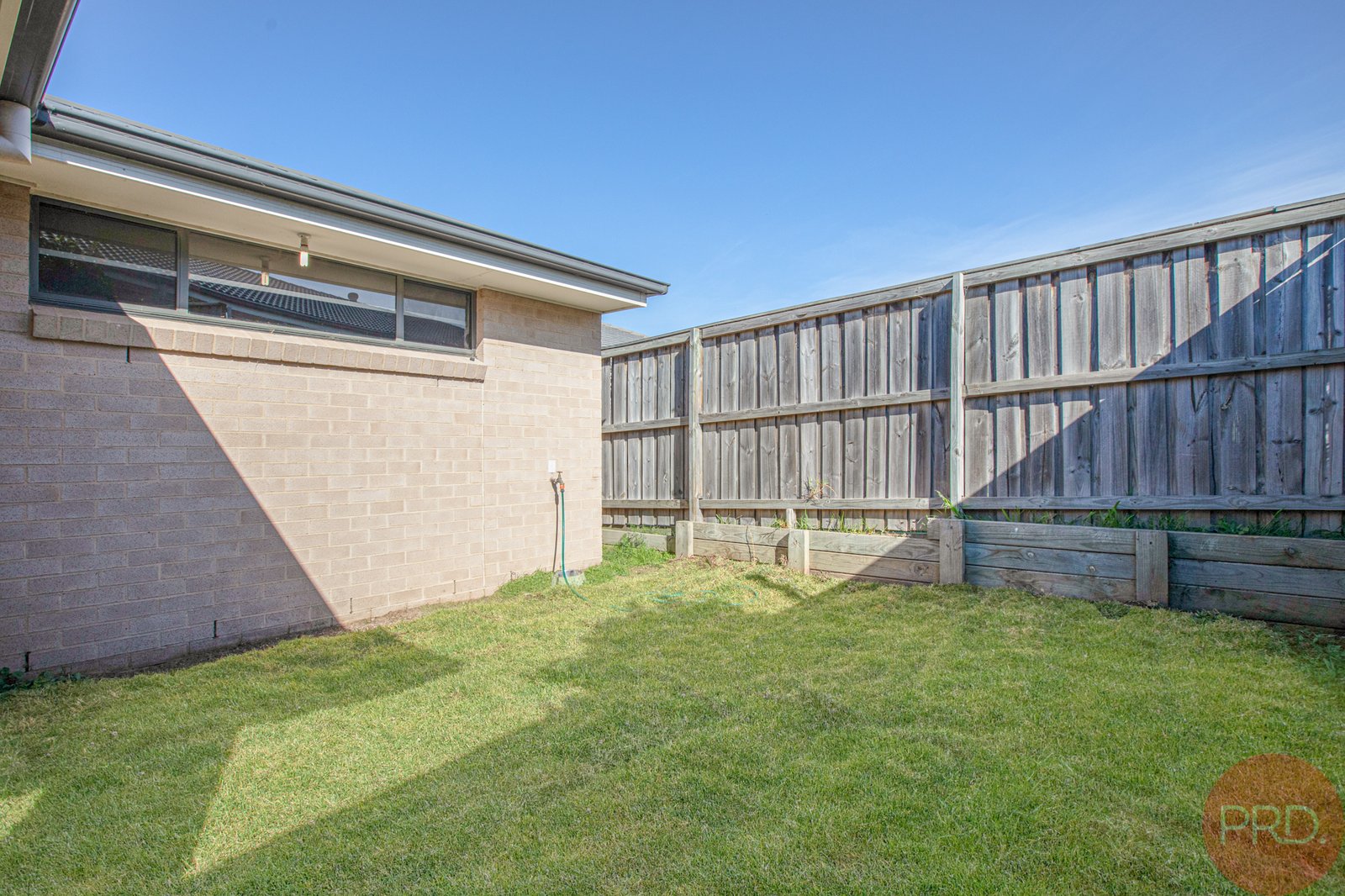 1 Sandpiper Circuit ABERGLASSLYN 15