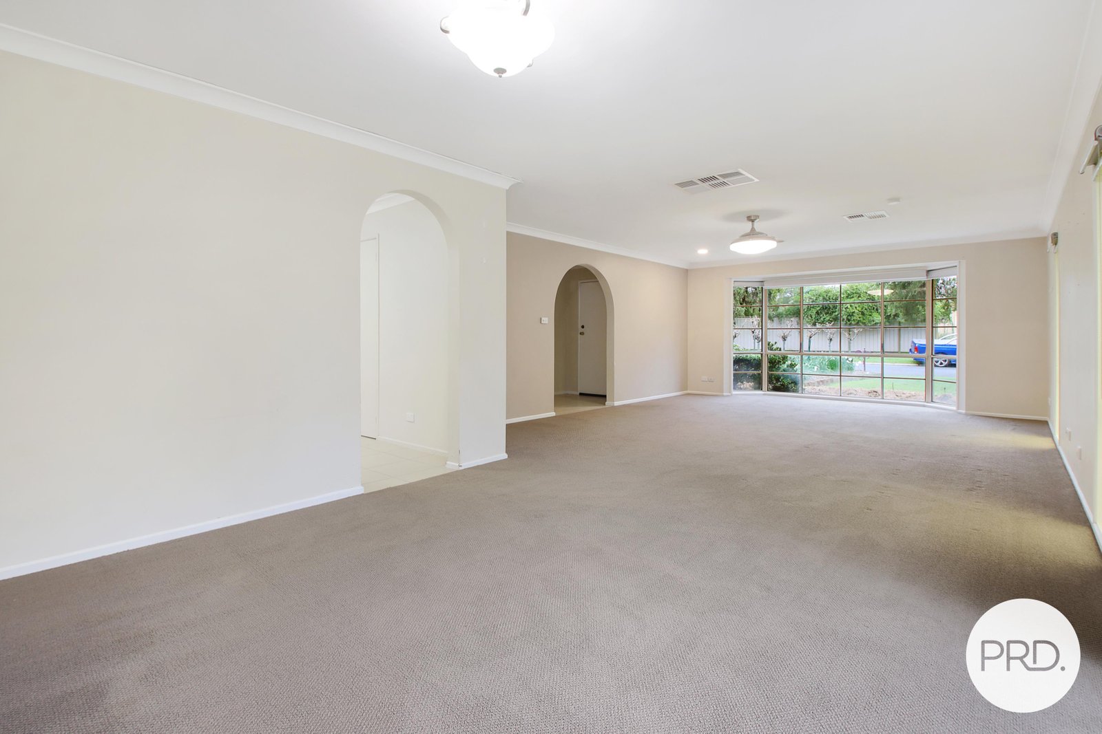 1 Sandringham Court THURGOONA 2