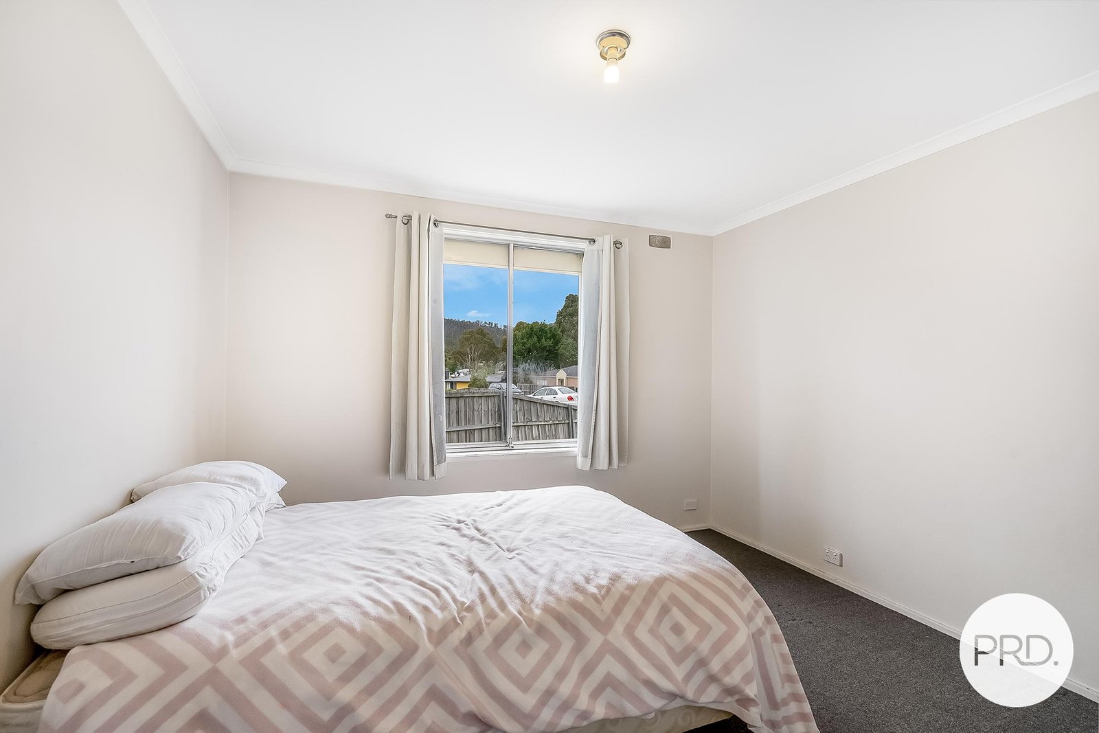 1 Sands Court CLARENDON VALE 8