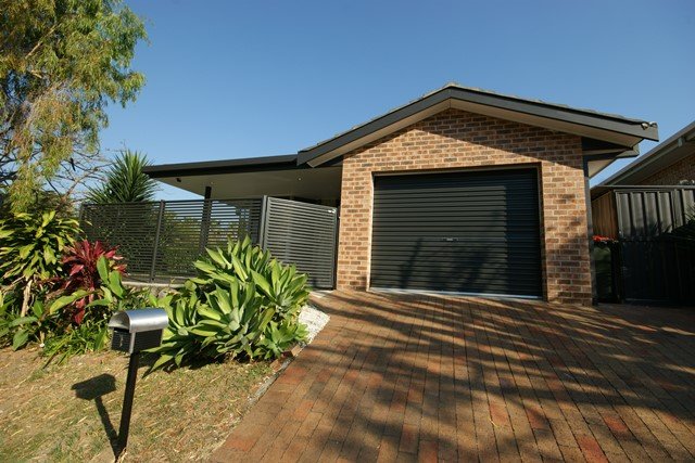 1 Seamist Place COFFS HARBOUR 1