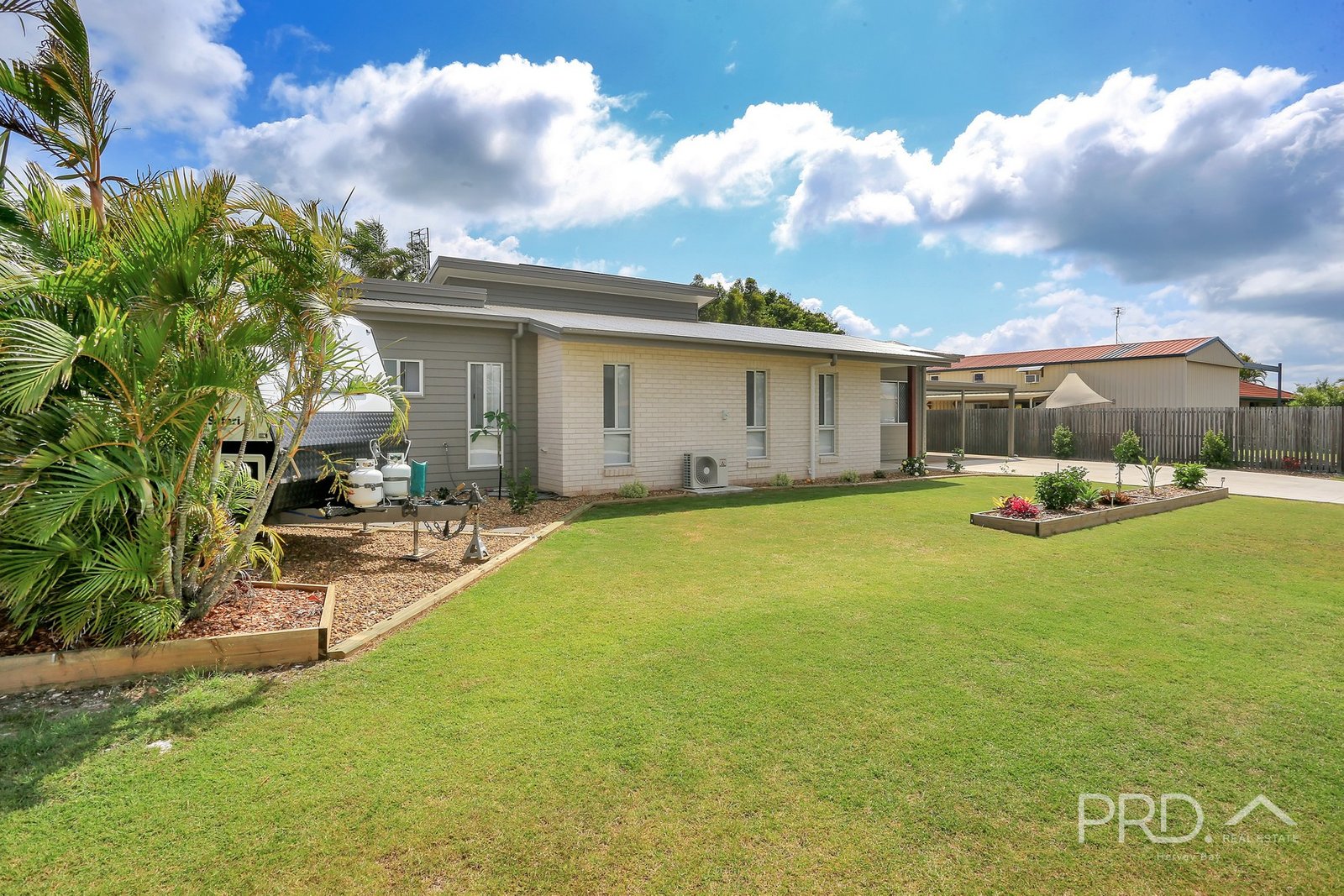 1 Seaspray Court URANGAN 28