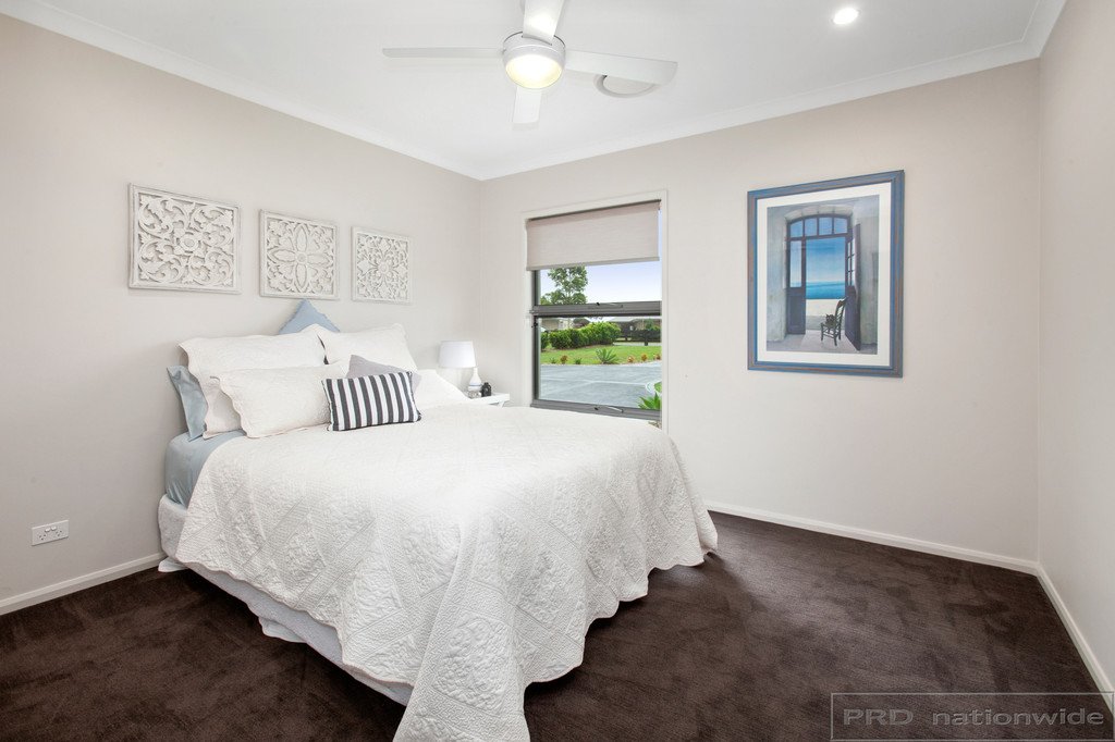 1 Semillon Close HINTON 18