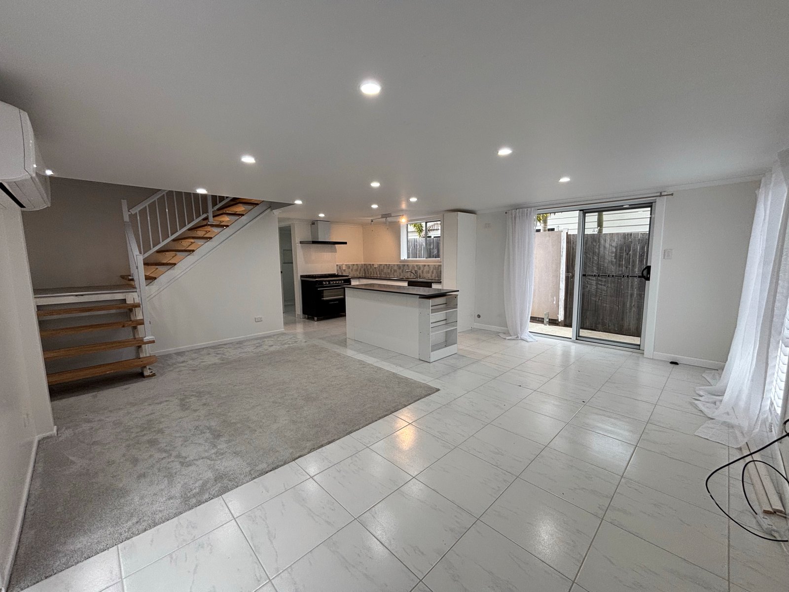 1 Seychelles Road SHOAL POINT 2