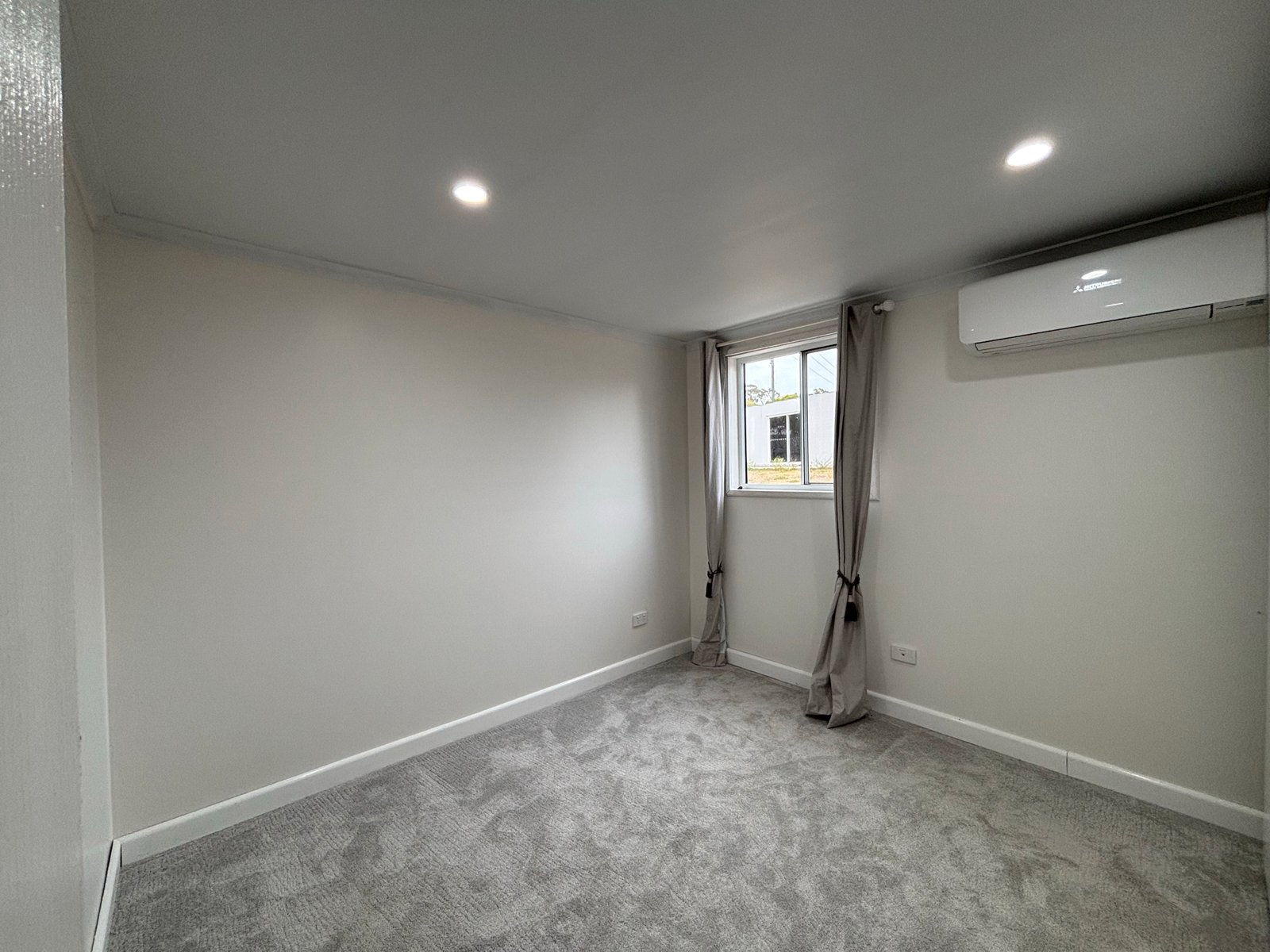 1 Seychelles Road SHOAL POINT 5