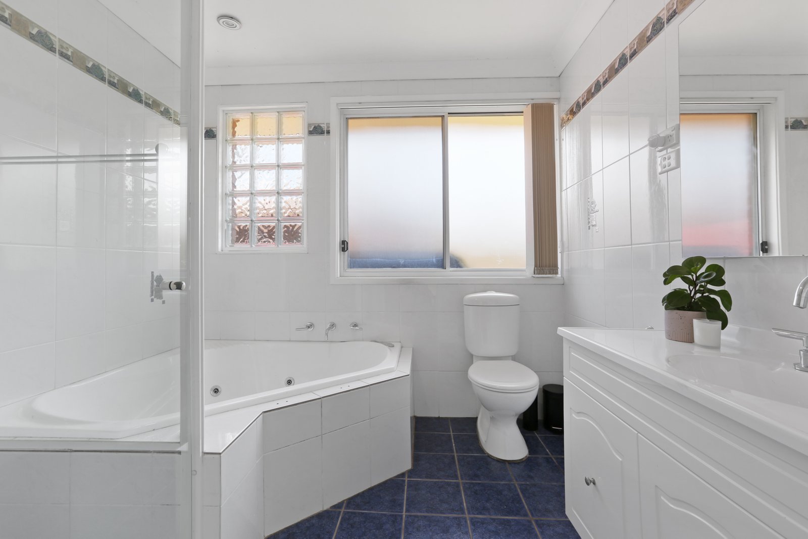 1 Shell Place DAPTO 6