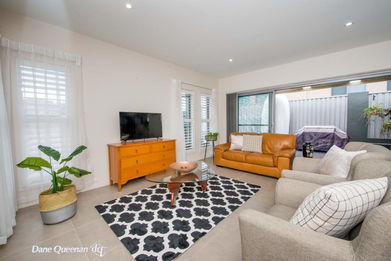 1 Shimmer Street.  NELSON BAY 3