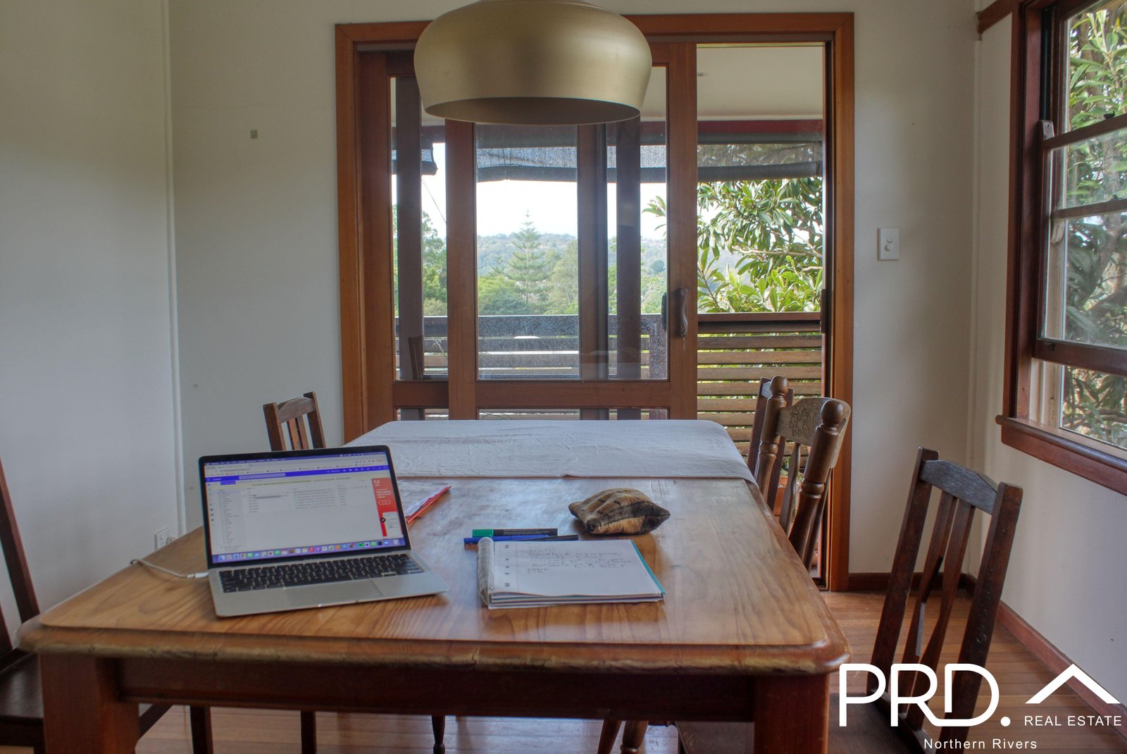 1 Showview Street GIRARDS HILL 16