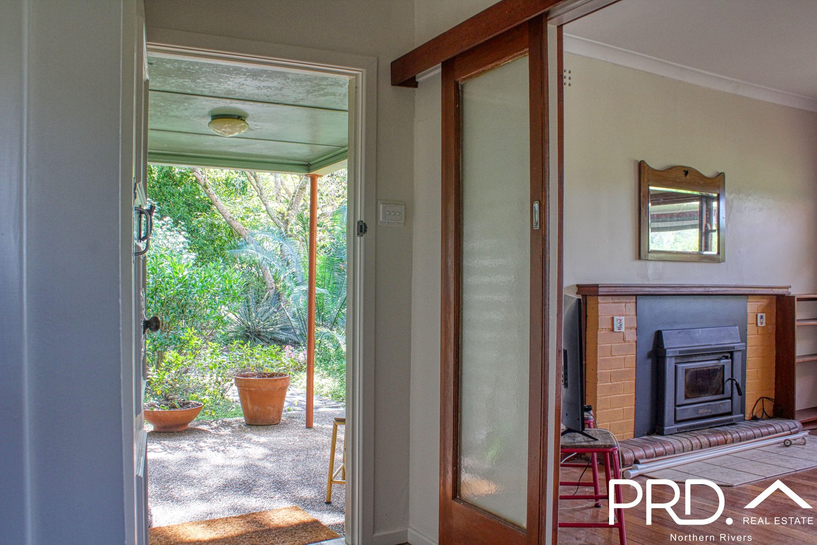 1 Showview Street GIRARDS HILL 18