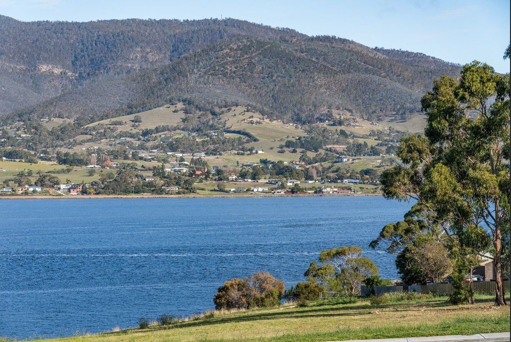 1 Sloane Place BRIDGEWATER 2
