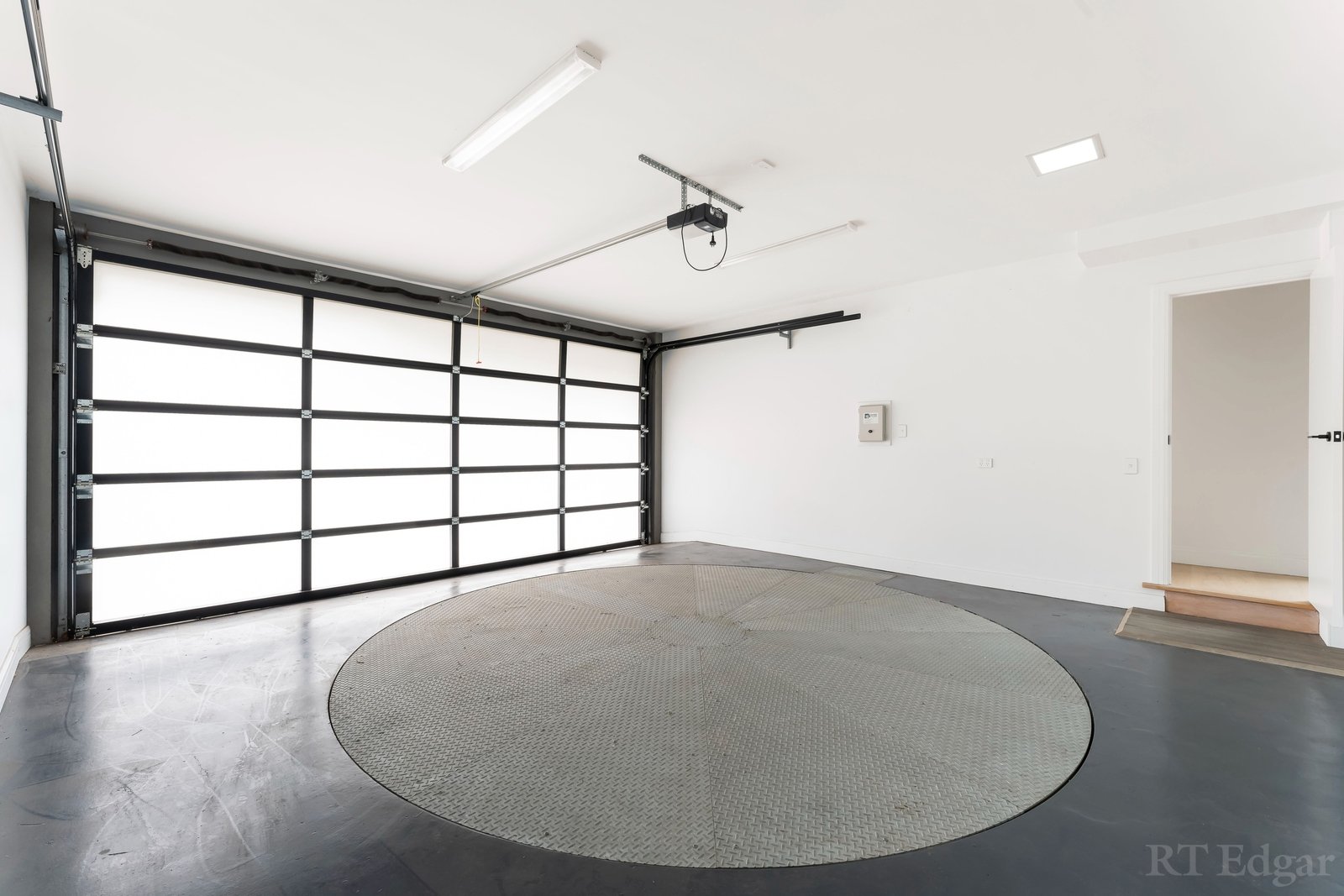 Real Estate and Property in 1 Spargo Lane, Malvern East, VIC