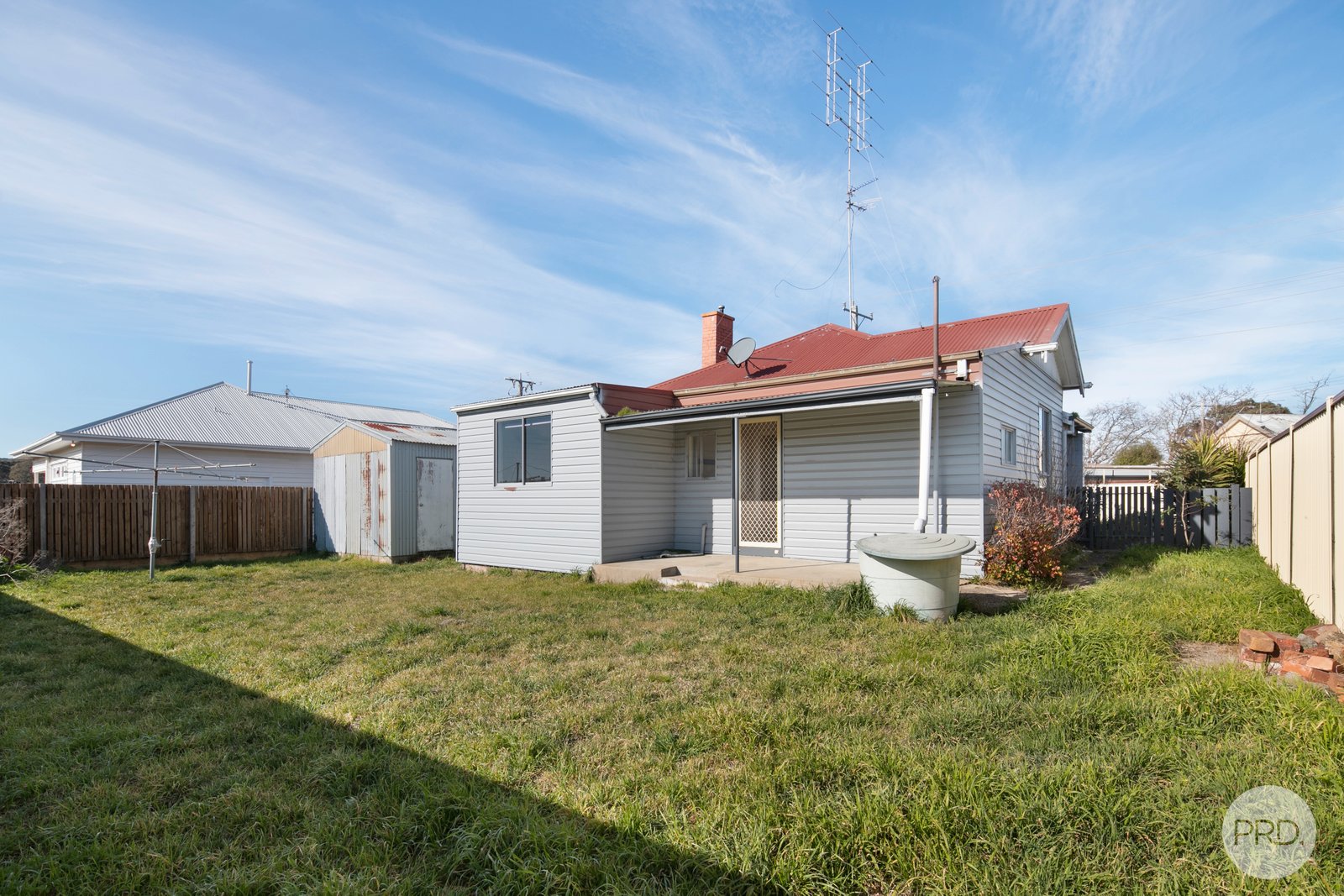 1 Spencer Street CANADIAN 9