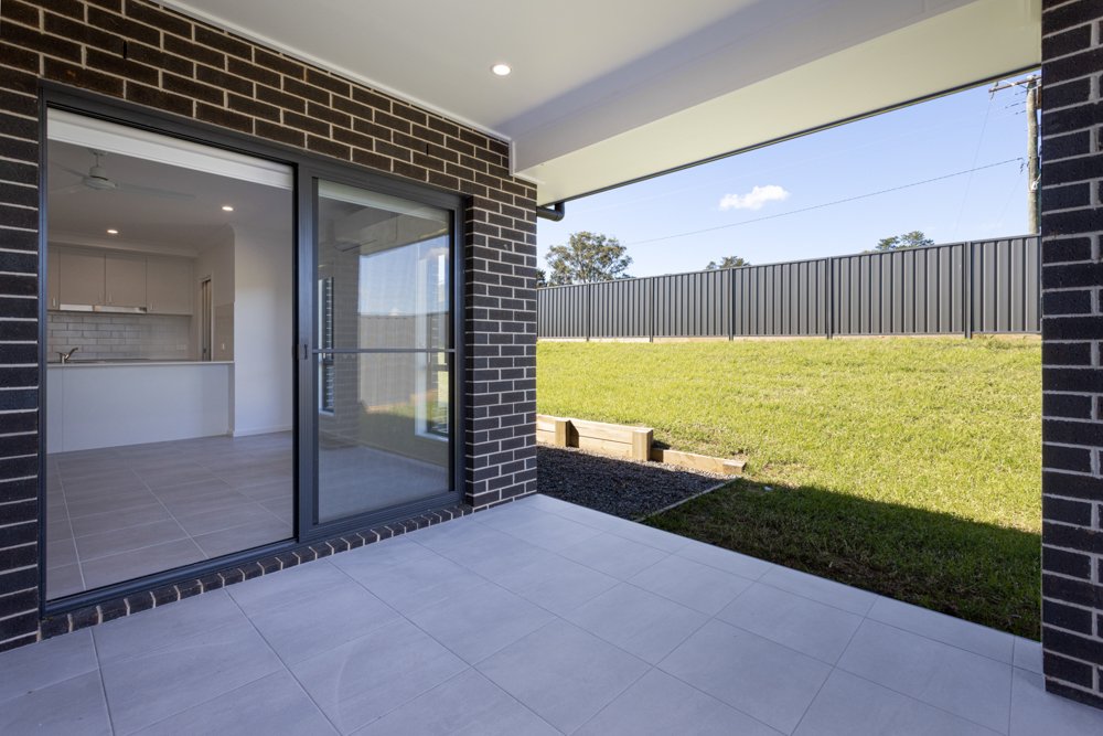 1 Stonebark Court GRETA 18