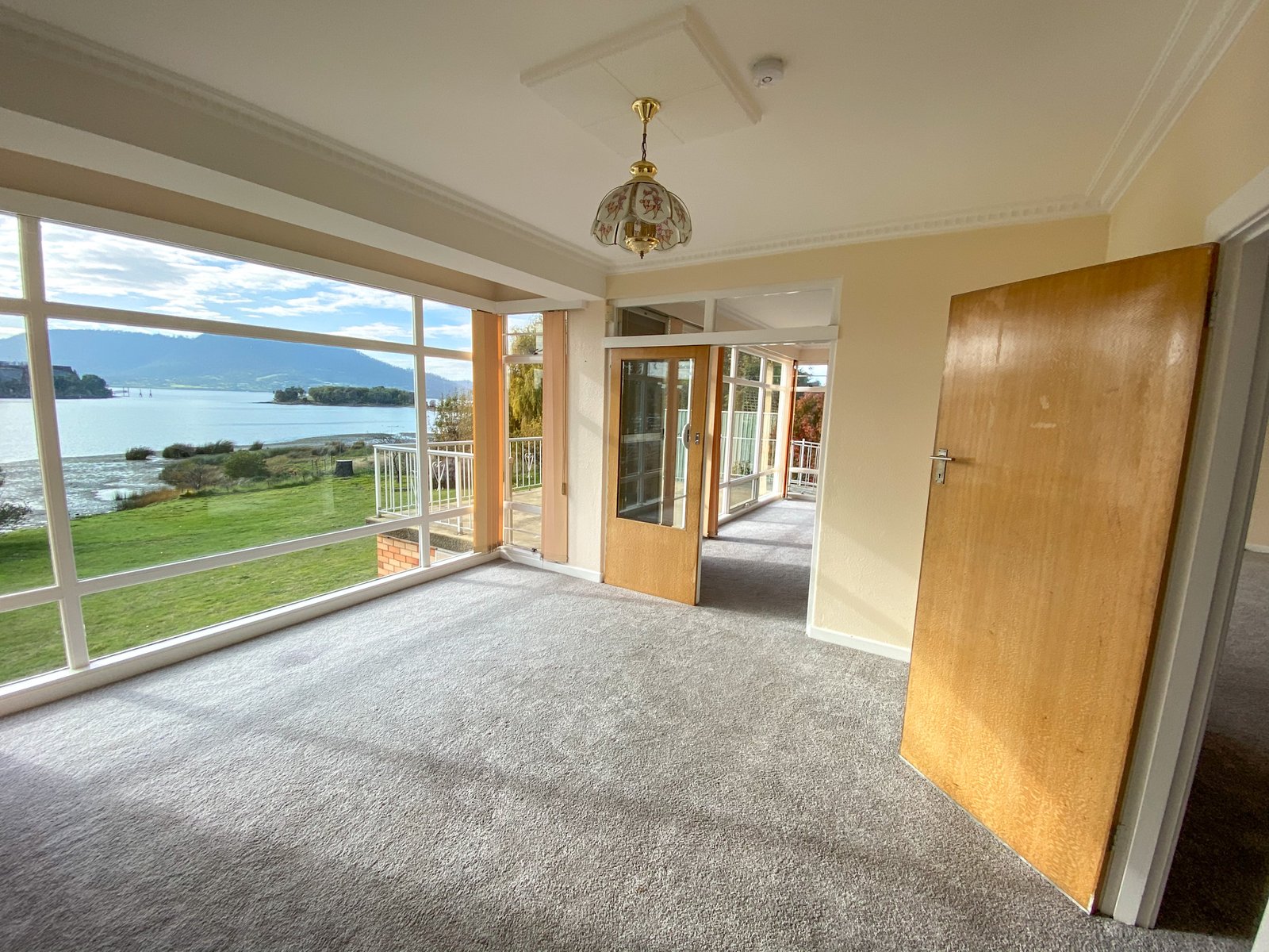 1 Strathaven Drive ROSETTA 7