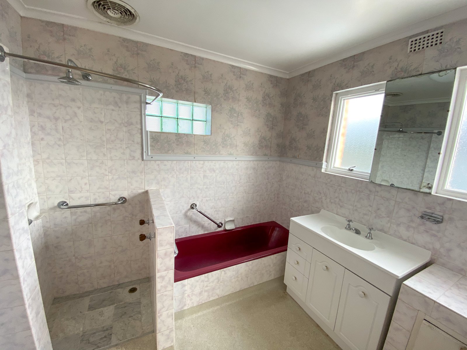 1 Strathaven Drive ROSETTA 8